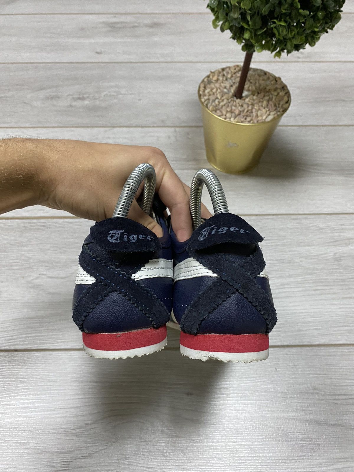 Asics ASICS Onitsuka Tiger vintage sneakers Size US 6 / EU 39 - 6 Thumbnail