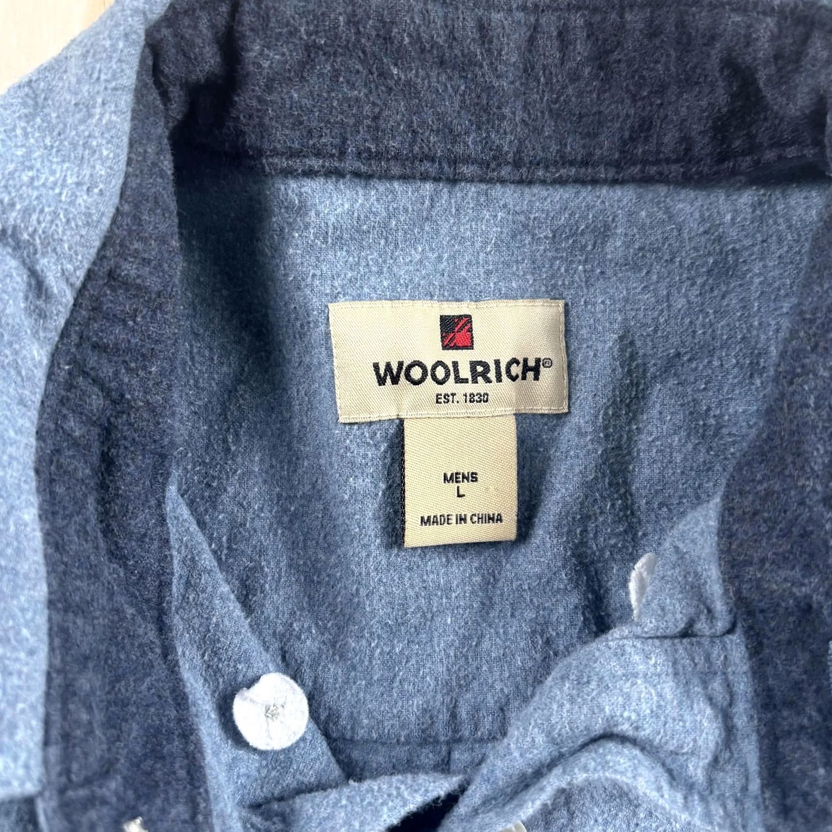 Vintage Woolrich Flannel Shirt Mens L Blue Solid Long Sleeve Button Up Casual Soft Size US L / EU 52-54 / 3 - 2 Thumbnail