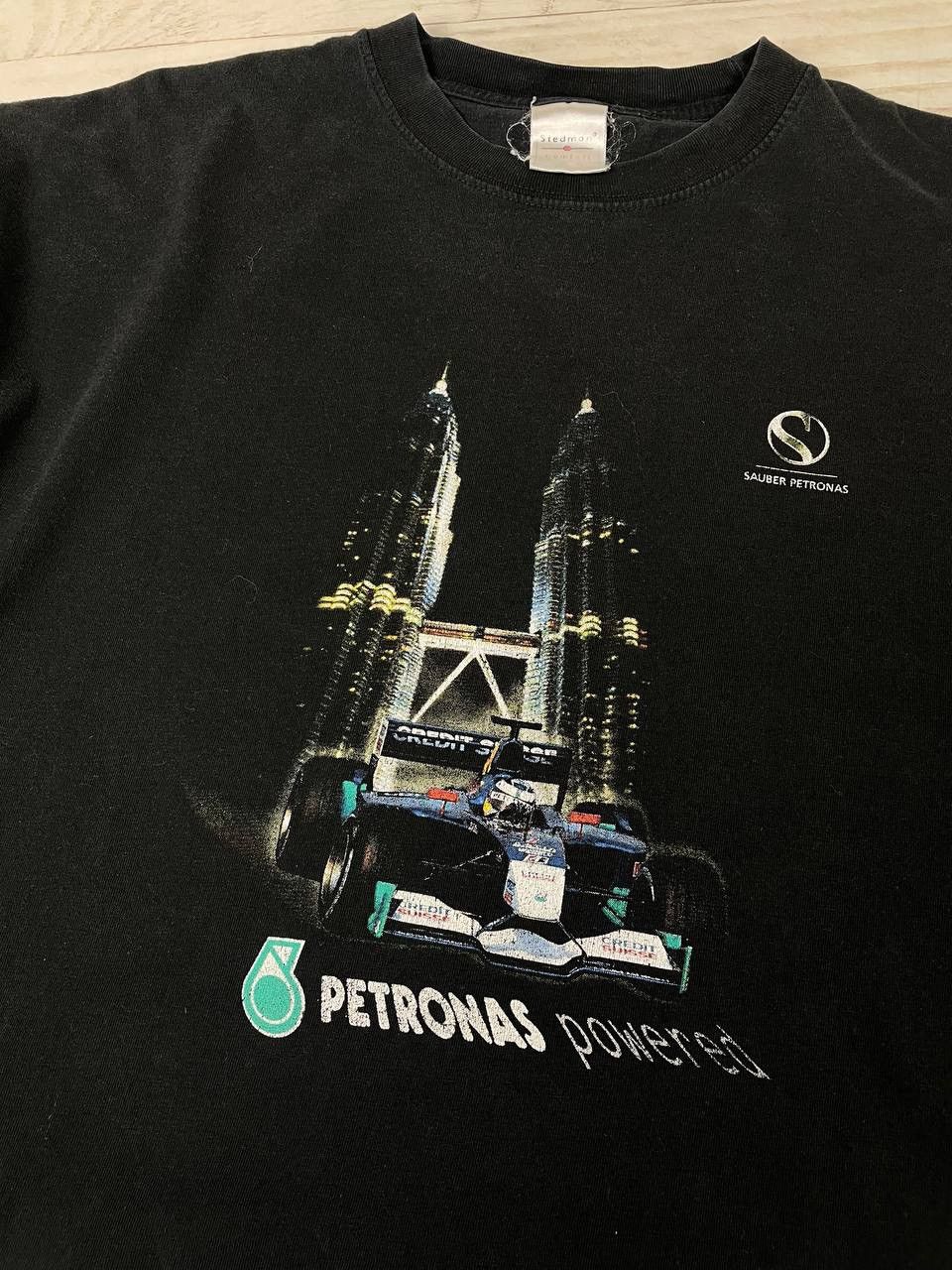Formula 1 Vintage Petronas Powered F1 Racing T-Shirt 90s Size US L / EU 52-54 / 3 - 4 Thumbnail