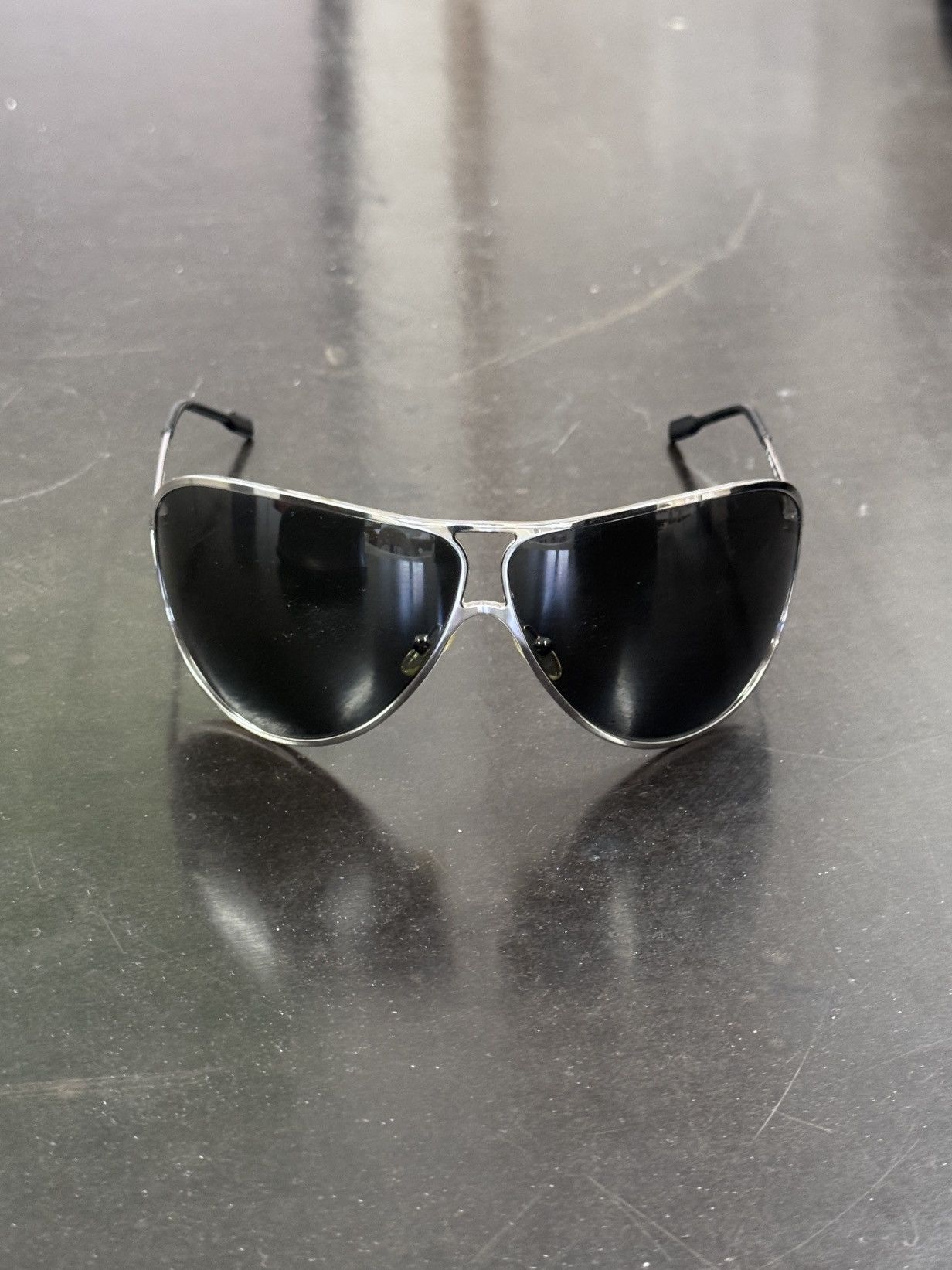 Gianfranco Ferre Archival Y2K Gianfranco Ferré Chrome Aviator Sunglasses Size ONE SIZE - 4 Thumbnail