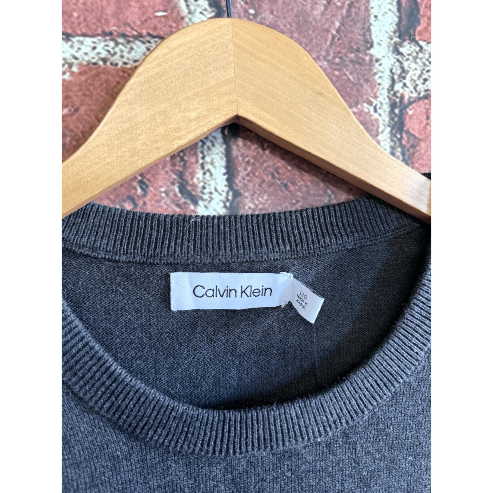 Calvin Klein Calvin Klein Mens Gray Long Sleeve Sweatshirt Pullover Lightweight Sz Large NWT Size US L / EU 52-54 / 3 - 3 Thumbnail