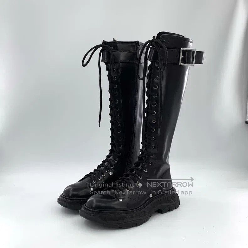 Alexander McQueen Alexander Mcqueen Black round-toe leather lace-up flat-sol Size US 5 / IT 35 - 1 Thumbnail