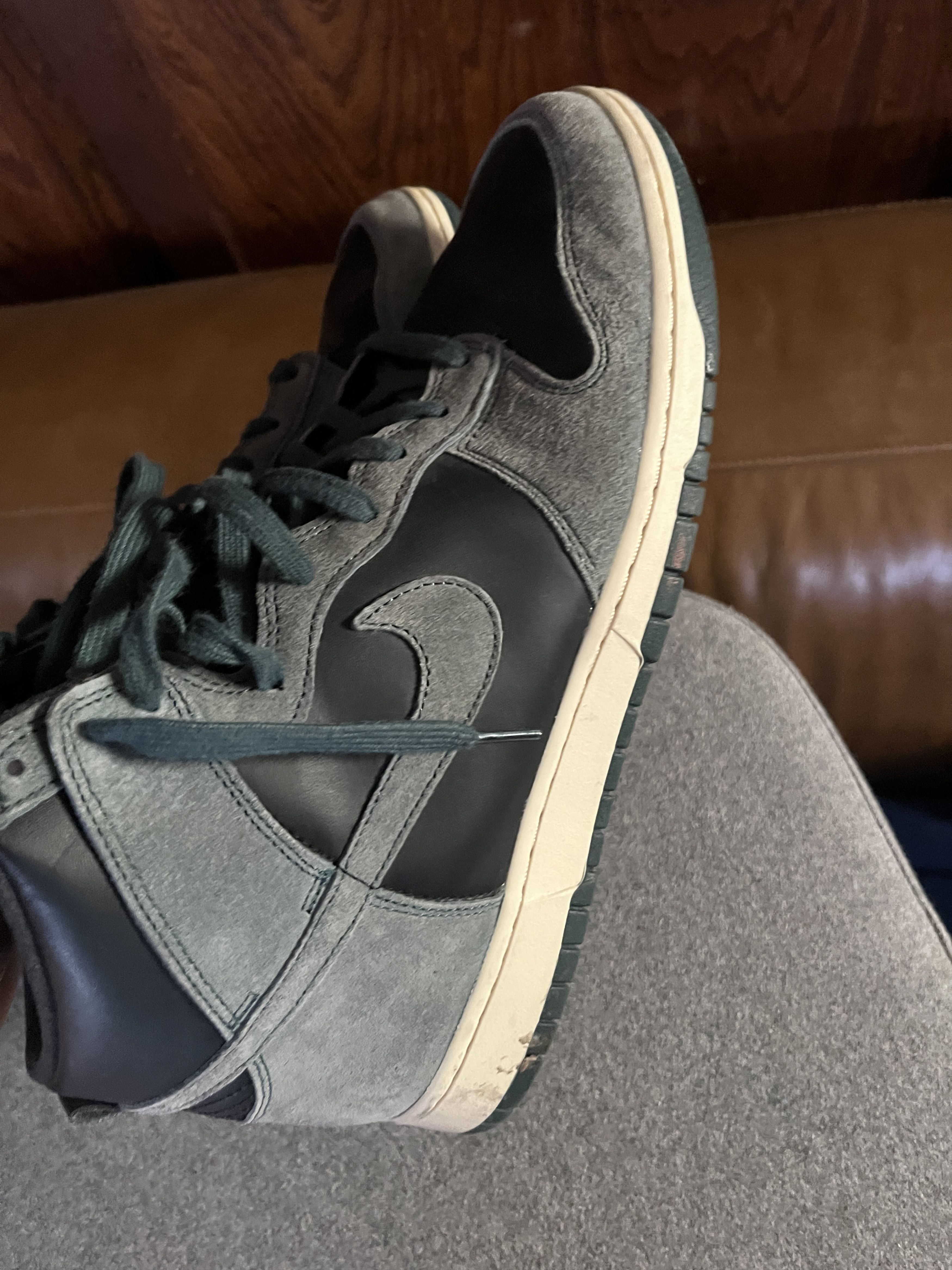 Nike Nike Dunk High - 12.5 - Green/black Size US 12.5 / EU 45-46 - 1 Thumbnail