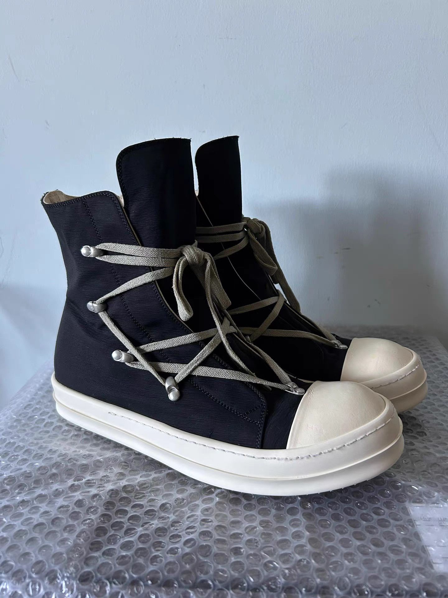 Rick Owens Rick Owens pentagram strap high-top casual shoes Size US 9.5 / EU 42-43 - 2 Thumbnail