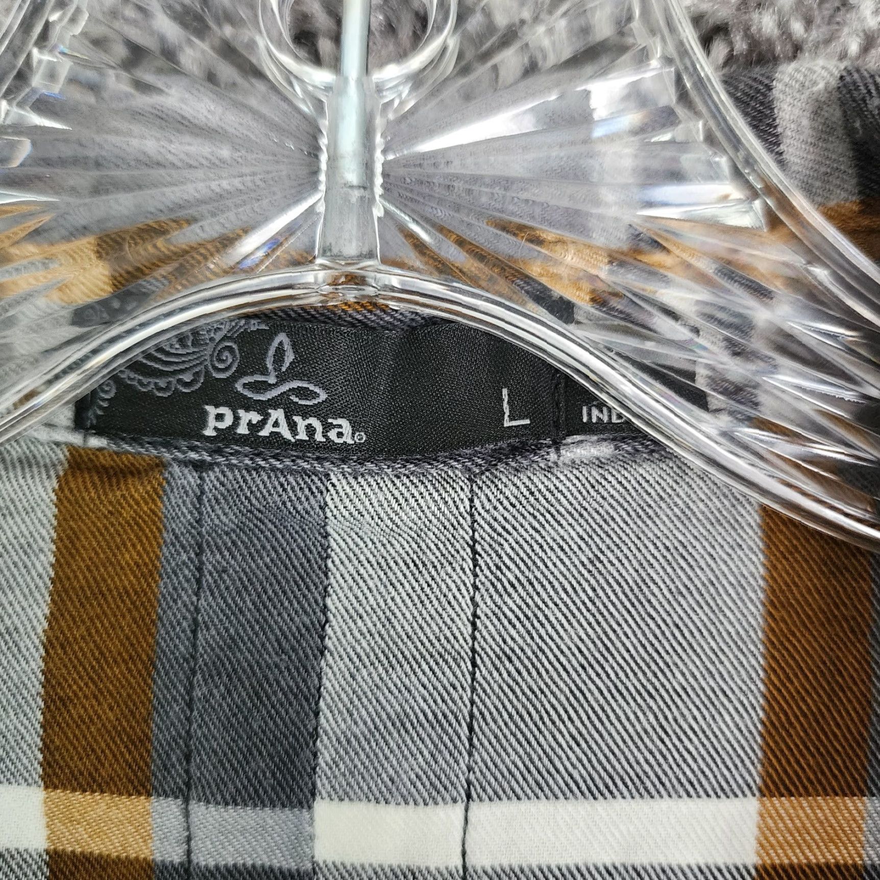 Prana prAna Shirt Women Size L Gray Plaid Long Sleeve Button-Up Womens Size L / US 10 / IT 46 - 4 Thumbnail
