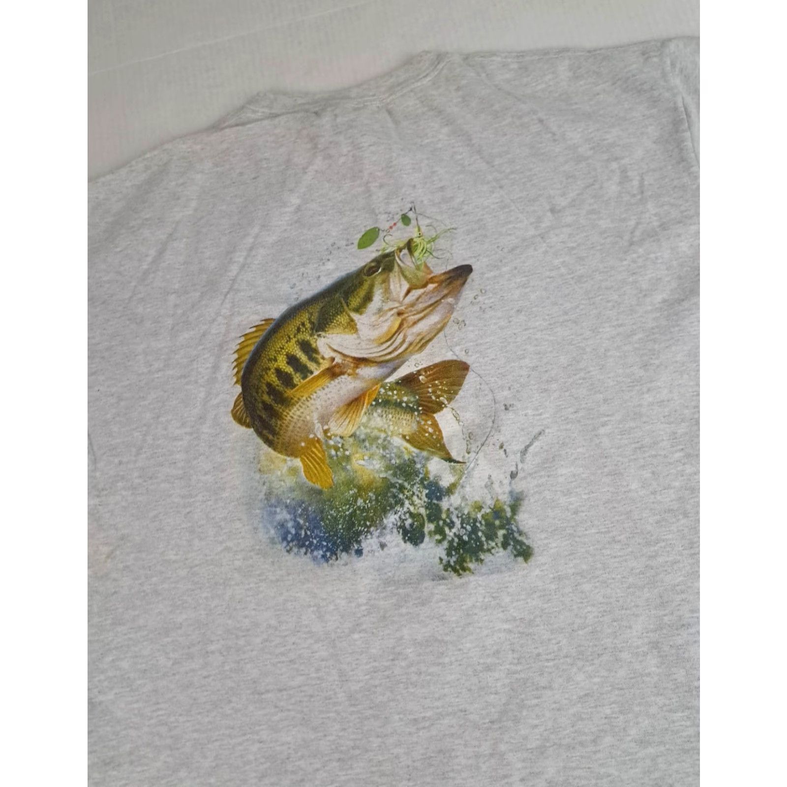 Fruit Of The Loom VINTAGE Fruit of the Loom T-Shirt Rockwood MI 2XL Gray Fish Print Canvas Cotton Crew Neck Short Sleeve Unisex Adults Summer Spring Fall Winter 1980s Size US XXL / EU 58 / 5 - 2 Thumbnail