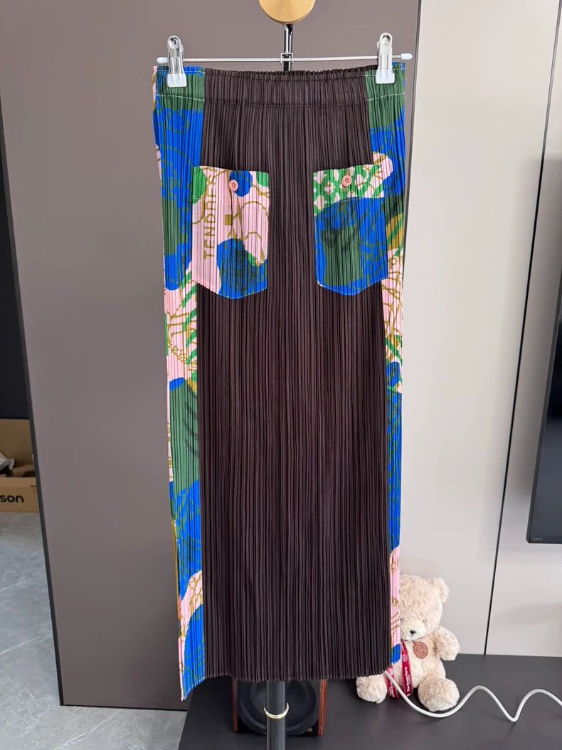 Issey Miyake Issey Miyake size:2 Vintage floral side-cut skirt Size 22" - 2 Thumbnail