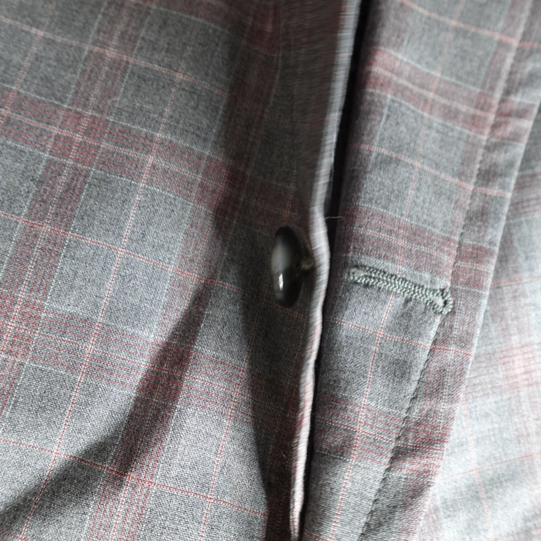 Southwick Southwick Mens Blazer 48R Gray Plaid Wool USA Notch Lapel Single-Breasted 2-Button Slim Regular Jacket Front Flat Front Size 48R - 7 Thumbnail