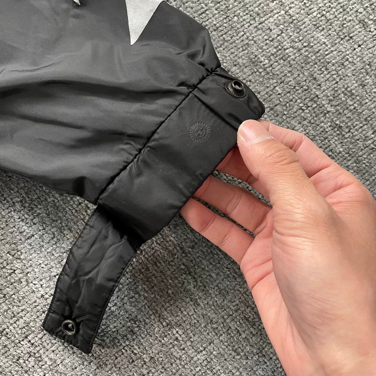 Moncler Moncler x Off-White 3M Reflective Arrow Hooded Jacket Size US XXL / EU 58 / 5 - 4 Thumbnail