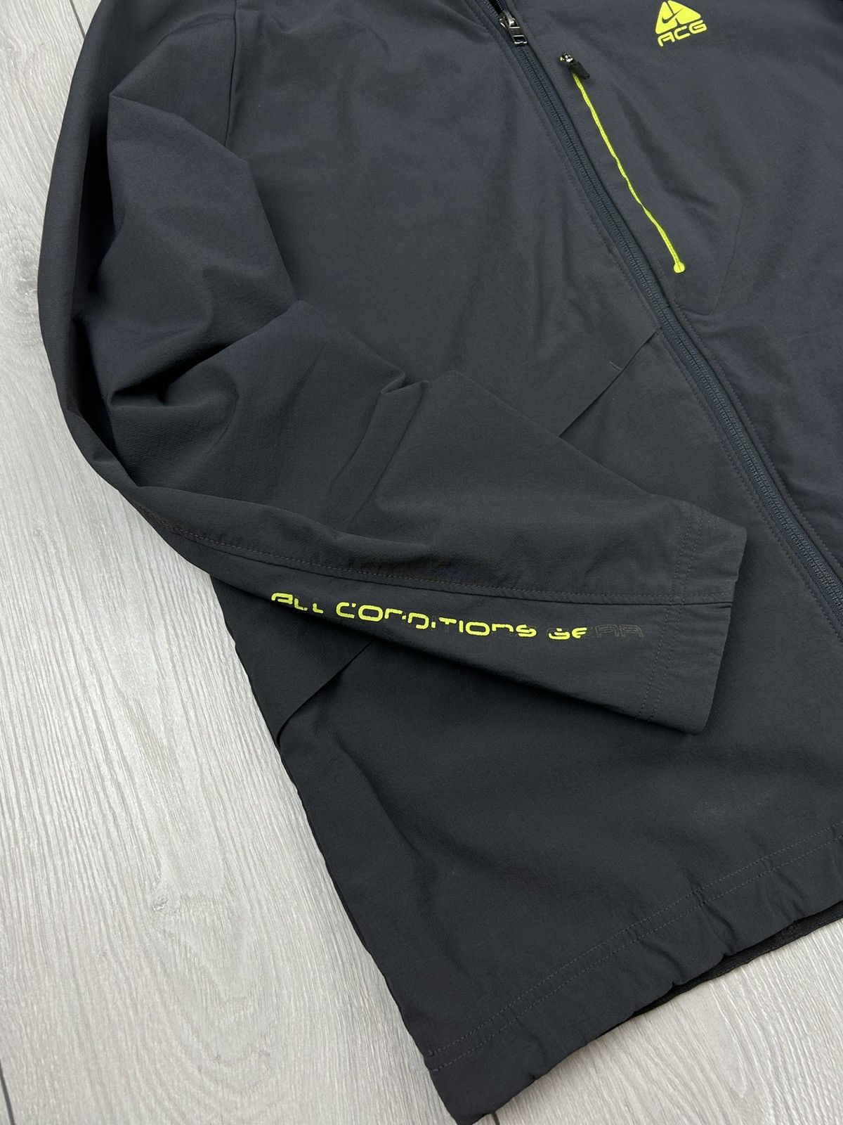 Nike ACG × Vintage Nike ACG Vintage Jacket Grey Size L Size US L / EU 52-54 / 3 - 4 Thumbnail