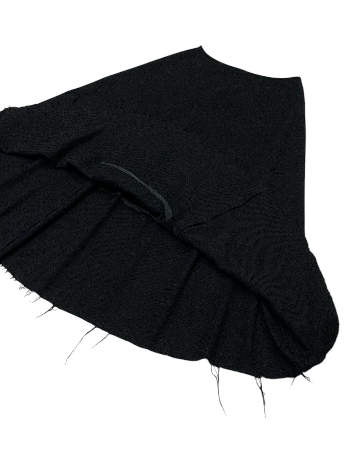 Comme des Garcons Tricot Comme Des Garçons AD2002 Wool Hem Faux Fur Skirt Size 26" / US 2 / IT 38 - 7 Thumbnail