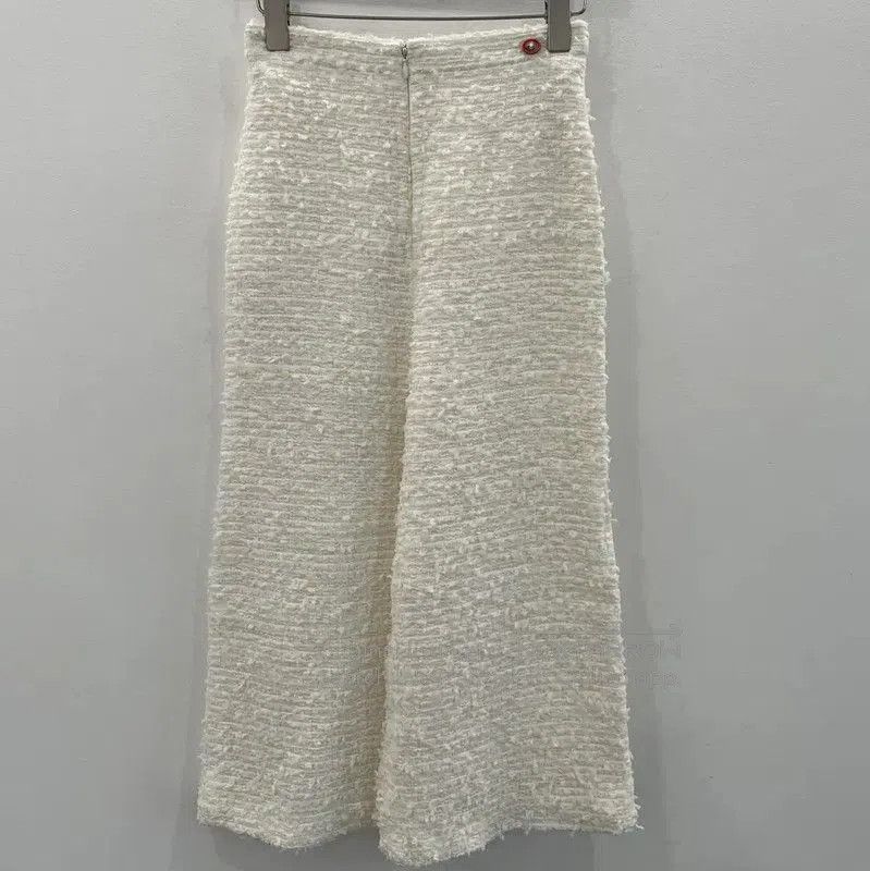 Chanel Chanel White Wool Casual Trousers for Women . Size 23" - 1 Thumbnail