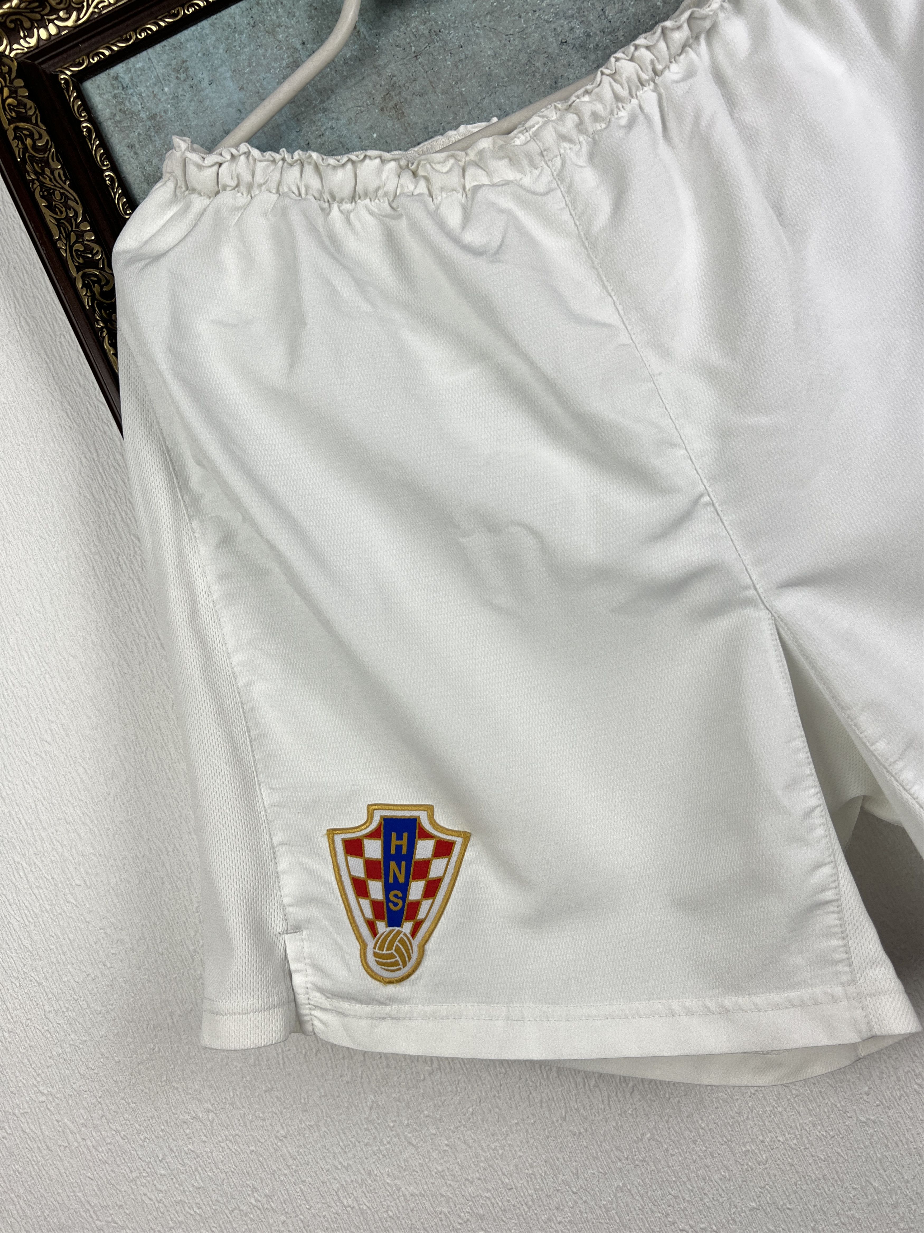 Nike Vintage Nike Croatia Football Shorts Athletic National Team Size US 34 / EU 50 - 3 Thumbnail