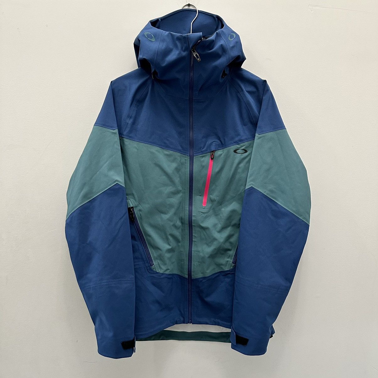 image of Oakley Timber 2.0 Jacket in Blue, Men's (Size Large)