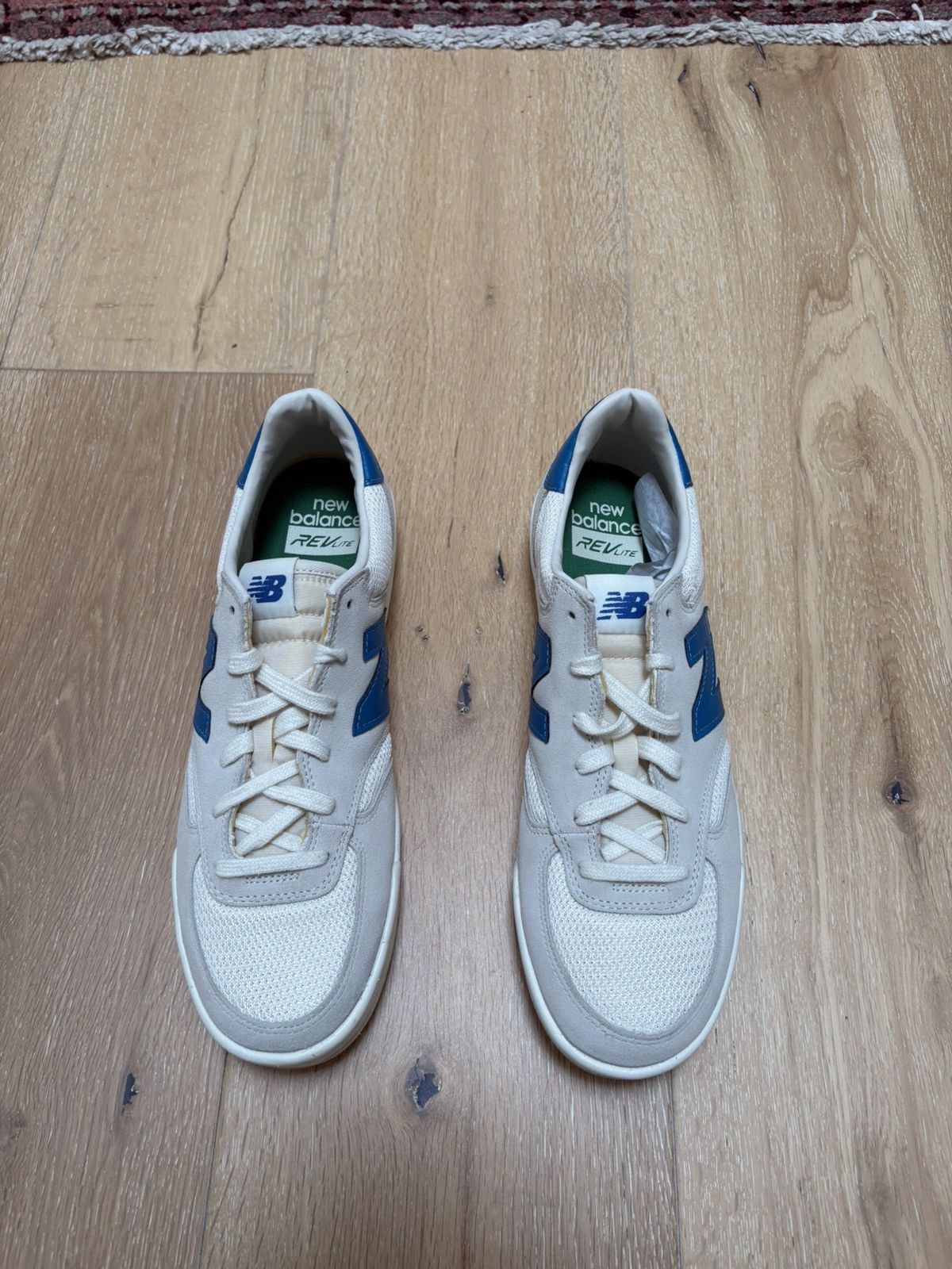 New Balance New balance crt300 revlite 9.5us Size US 9.5 / EU 42-43 - 2 Thumbnail