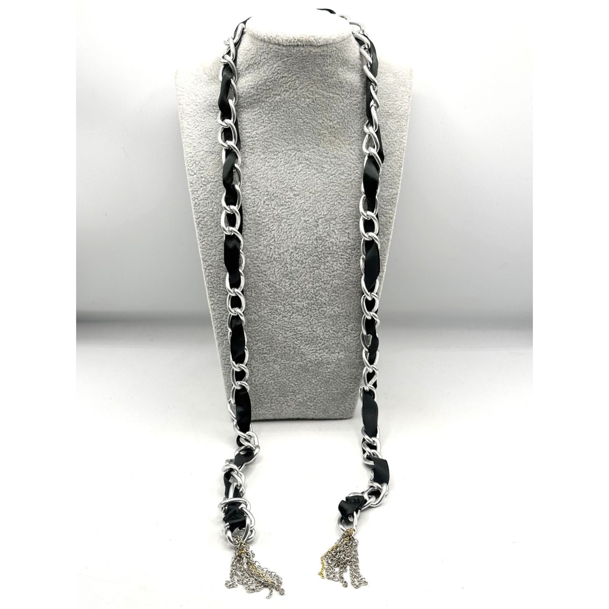 Vintage Black ribbon silver rhinestone chain lariat tassel necklace Size ONE SIZE - 2 Thumbnail
