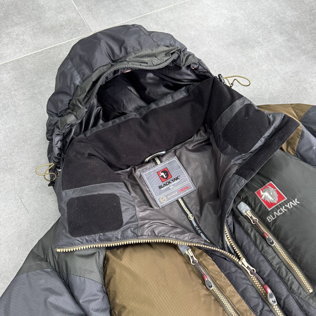 BLACKYAK Black Yak Namaste Extreme Peak Puffer Down Jacket Gorpcore Size US S / EU 44-46 / 1 - 10 Thumbnail