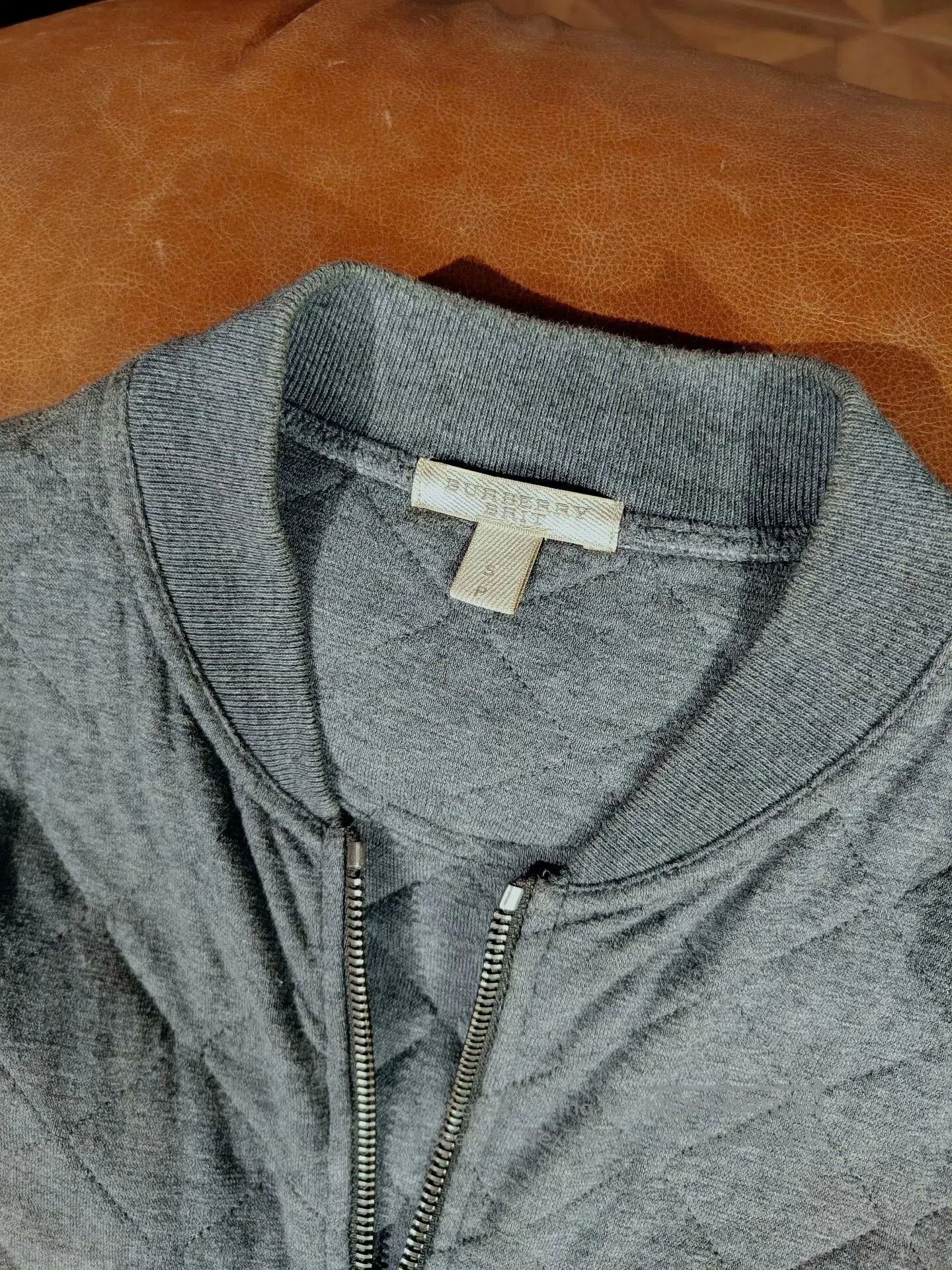 Burberry Burberry Gray Quilted Jacket. Size US S / EU 44-46 / 1 - 3 Thumbnail