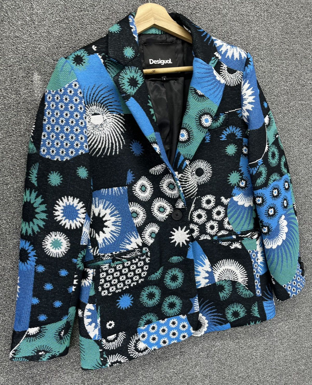 Desigual Vintage Desigual Rare Design Coat Jacket Size US S / EU 44-46 / 1 - 2 Thumbnail