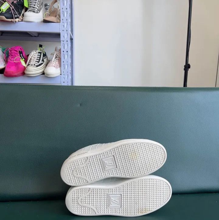 Louis Vuitton Louis Vuitton Frontrow Casual Low-top Sneakers -2508 Size US 6 / IT 36 - 4 Thumbnail