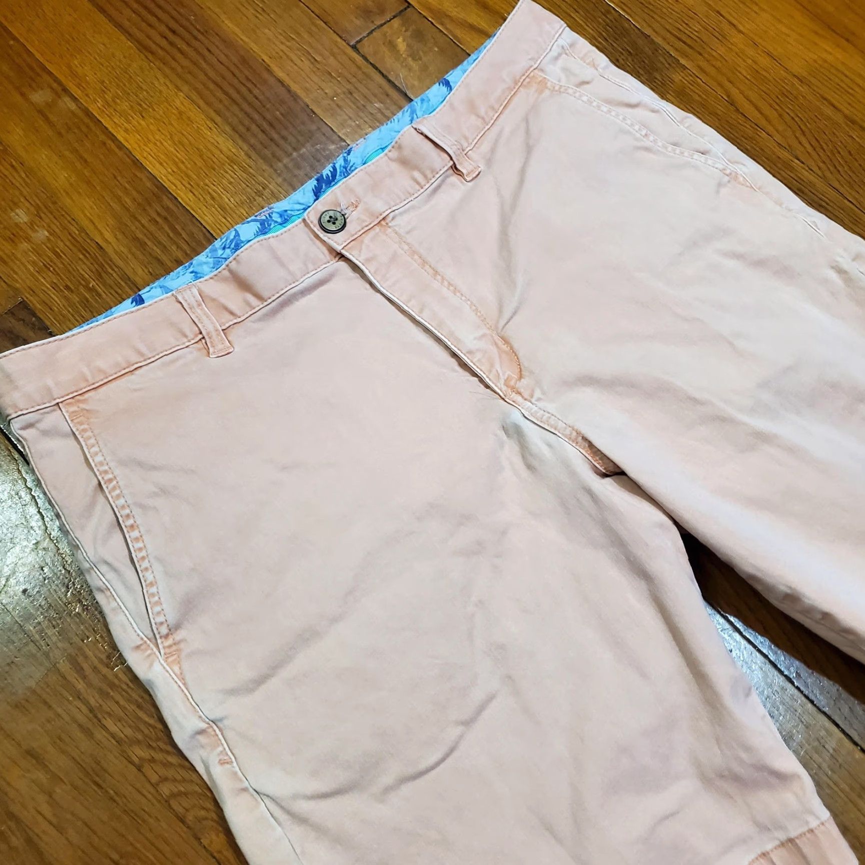 Tommy Bahama Tommy Bahama Shorts Mens 36 Pink Chino Flat Front Stretch 10 Inseam Casual Mens Size US 36 / EU 52 - 4 Thumbnail