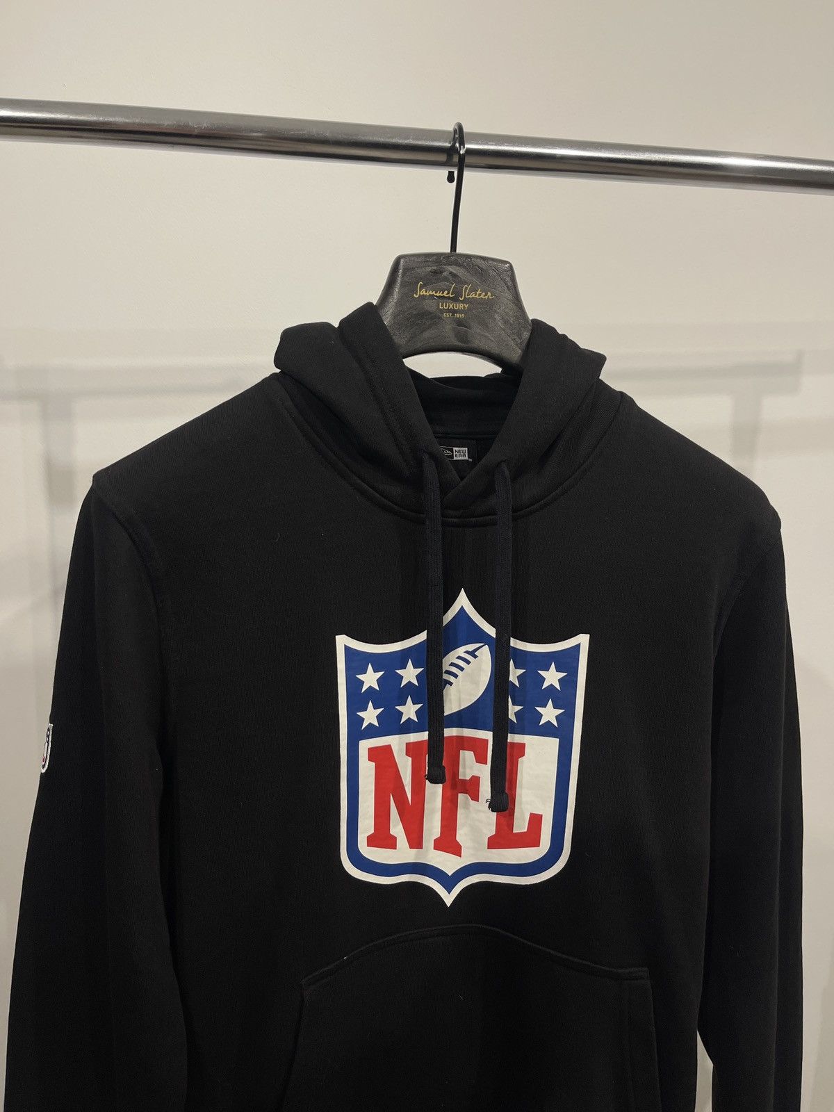 New Era NFL hoodie sweatshirt new era black big logo XS Size US XS / EU 42 / 0 - 2 Thumbnail