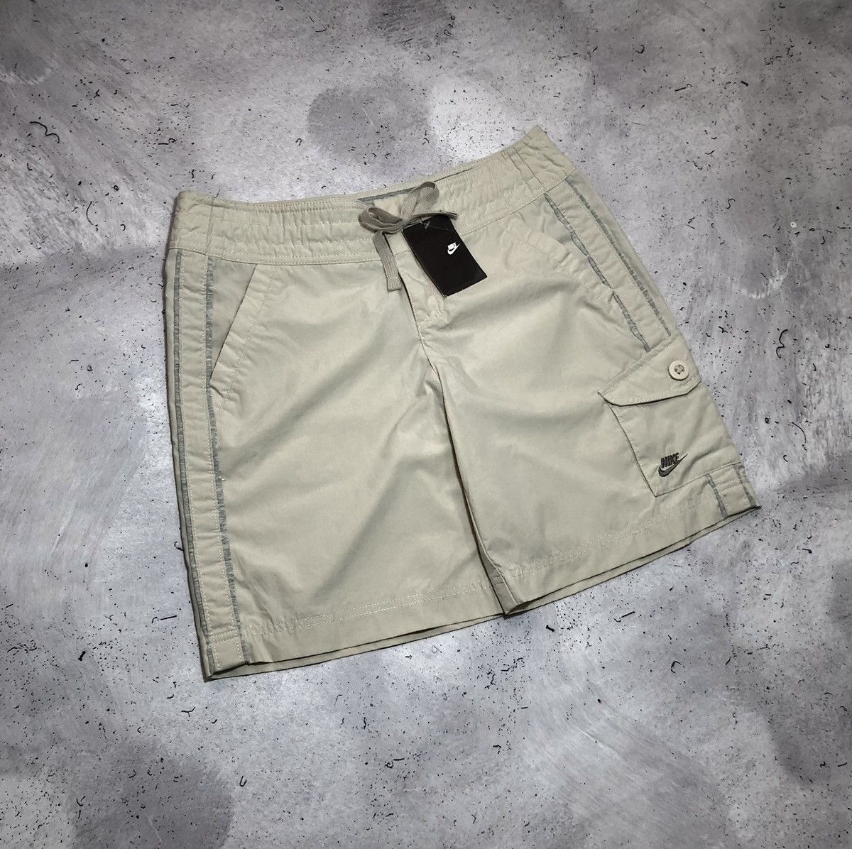Nike × Vintage Vintage Nike Logo Cargo Shorts Size 30" / US 8 / IT 44 - 2 Thumbnail