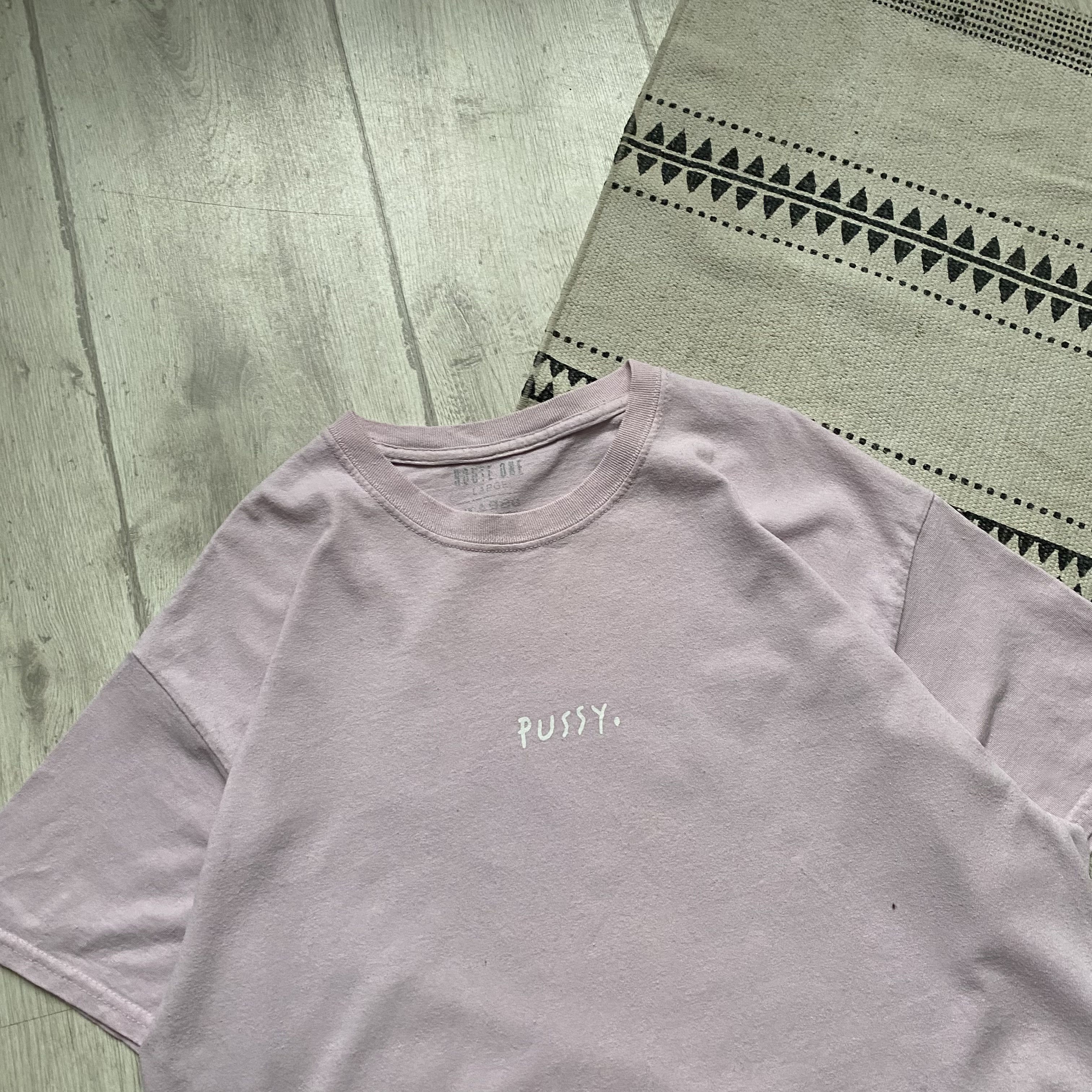 RIPNDIP Vintage 00s PUSSY center logo tee skater surfer CAT logo Size US M / EU 48-50 / 2 - 2 Thumbnail