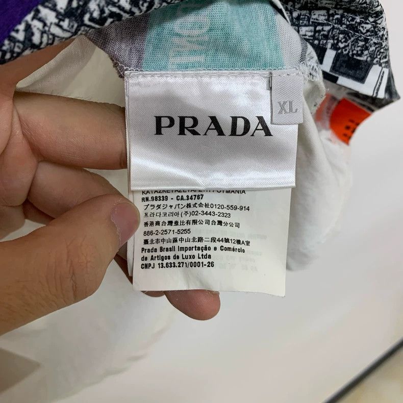 Prada Prada Graffiti printed short sleeves 2501-Nextarrow Size US XL / EU 56 / 4 - 3 Thumbnail