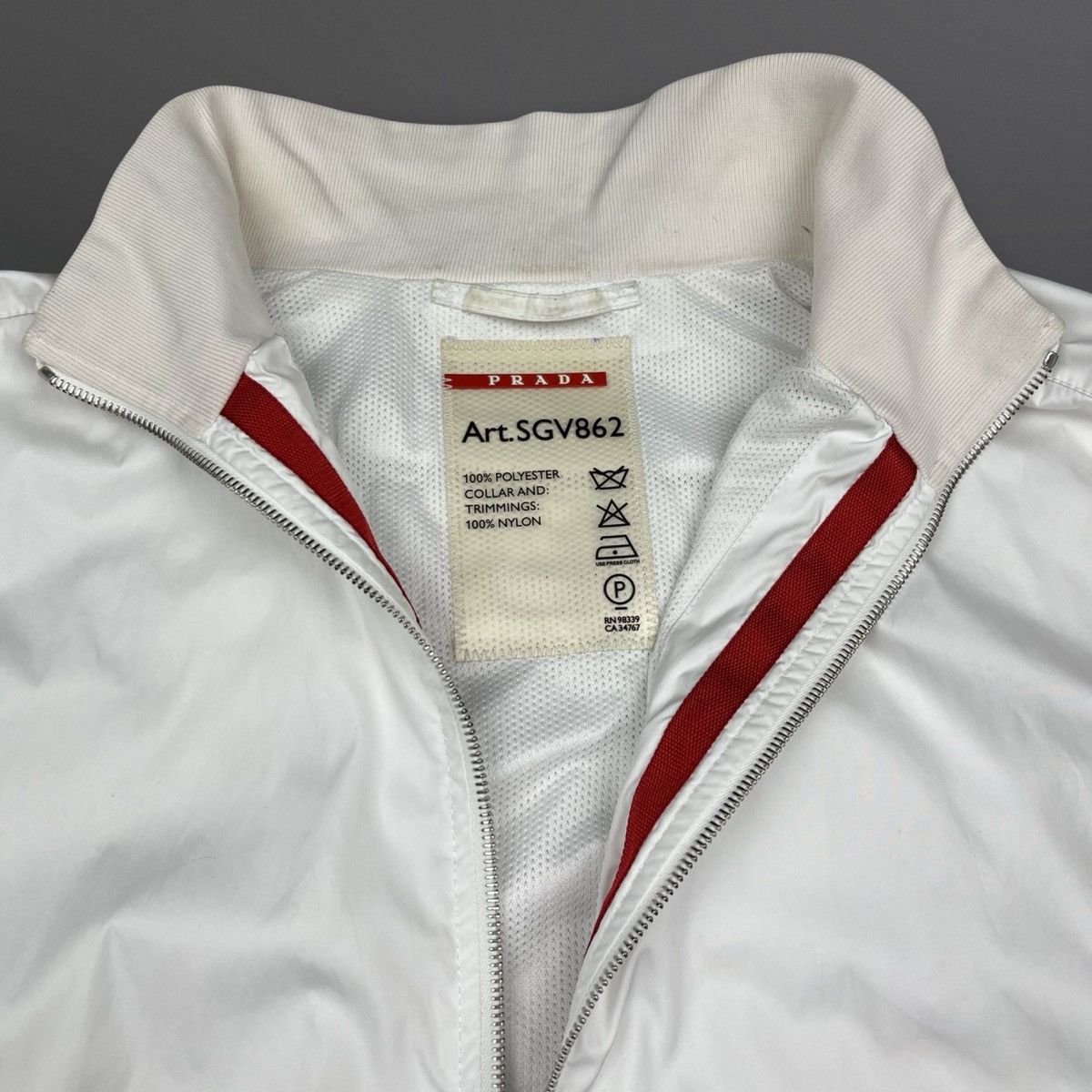 Prada Prada Nylon Jacket – White – Size Large Art. SGV862 Size US L / EU 52-54 / 3 - 3 Thumbnail