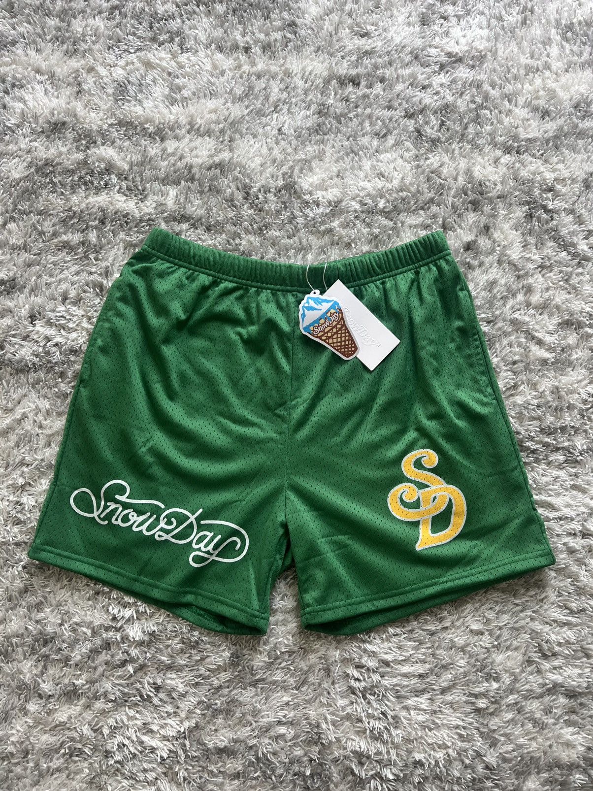 Snowday Snow day green basketball shorts Size US 32 / EU 48 - 1 Thumbnail