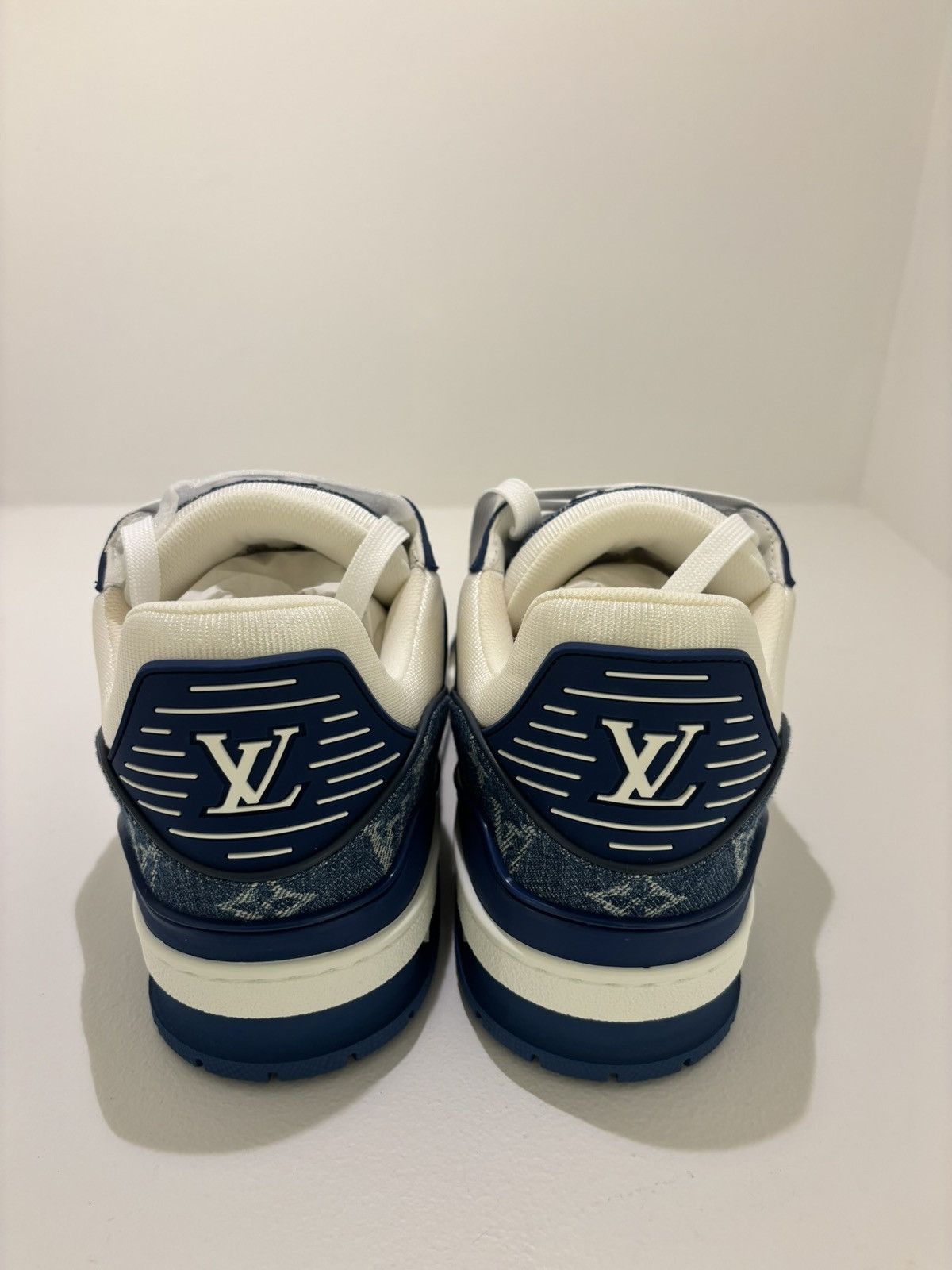 Louis Vuitton Louis Vuitton Denim Monogram Sneakers Size US 9.5 / EU 42-43 - 10 Thumbnail