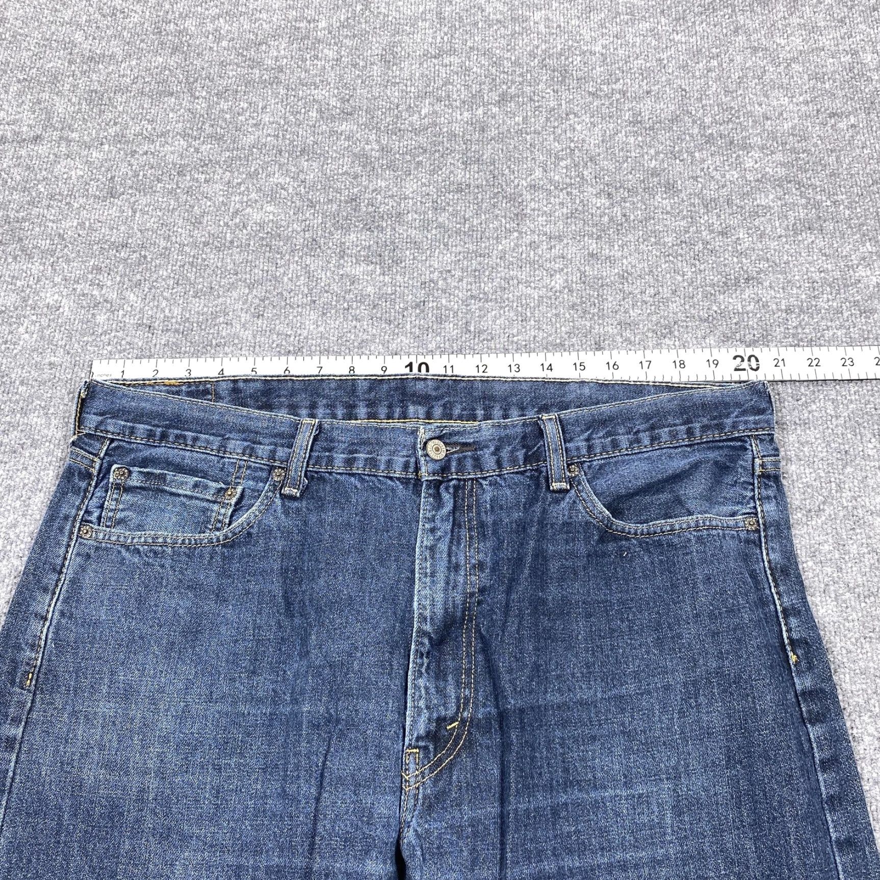 Levi's VINTAGE Levi's 505 Jeans Mens 40x32 Blue Regular Fit Straight Leg Denim Medium Wash Size US 40 / EU 56 - 7 Thumbnail
