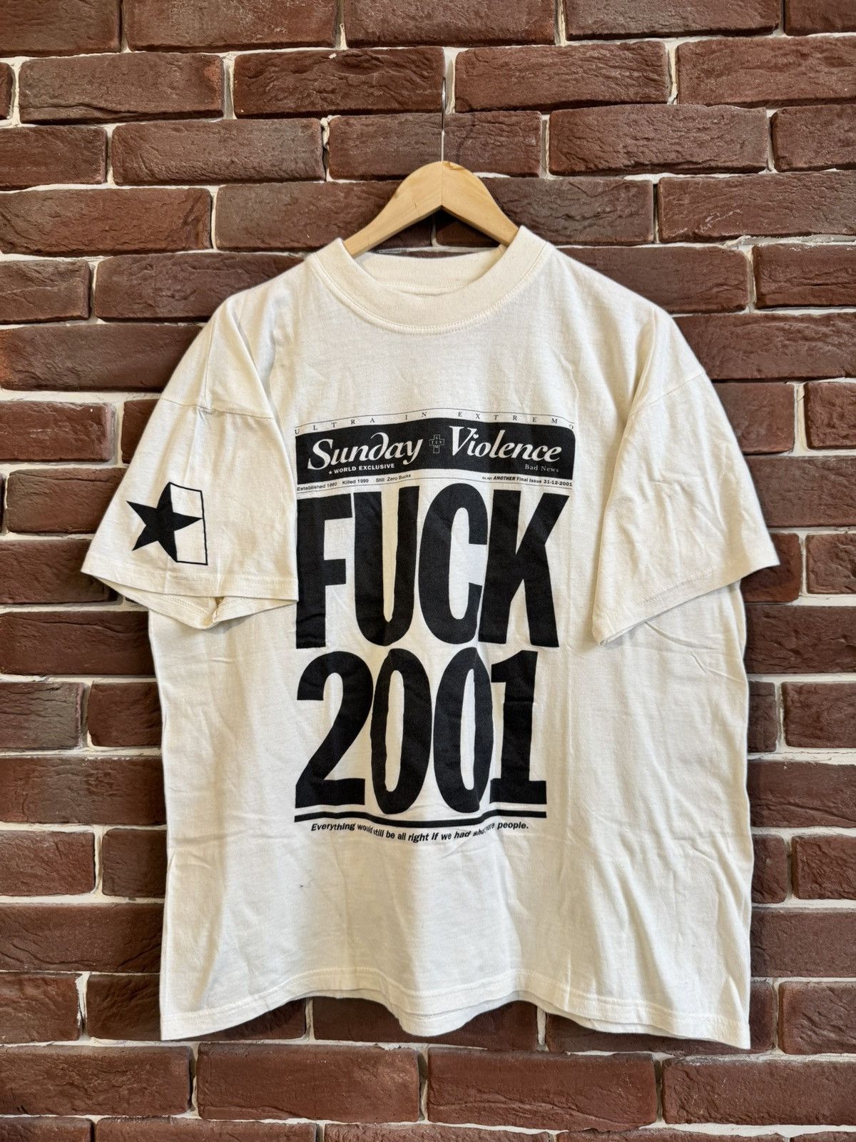 Seditionaries 00s Vintage Sunday Violence Newspaper Tee Humor Art Y2K L Size US L / EU 52-54 / 3 - 1 Thumbnail