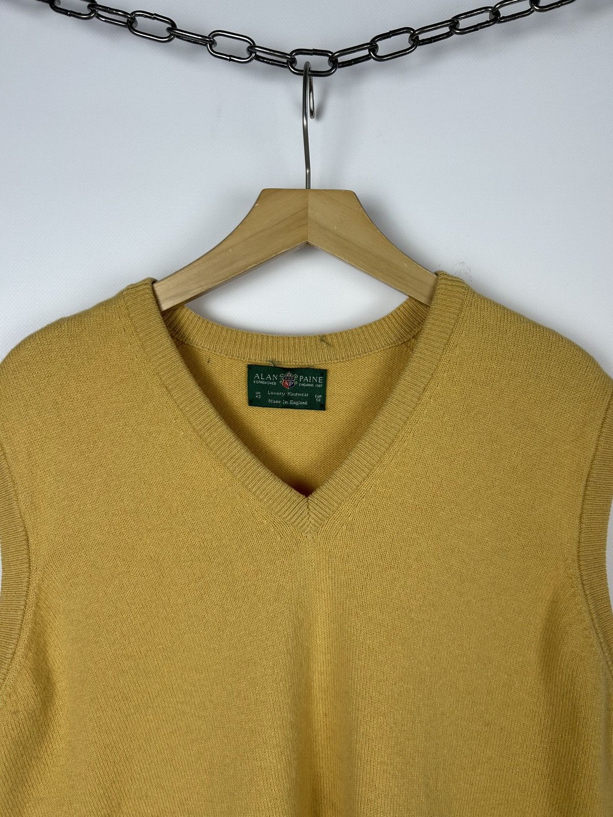 Alan Paine Alan Paine Knit Vest Gilet Sweater Yellow Men’s Size EUR 50 Size US M / EU 48-50 / 2 - 2 Thumbnail