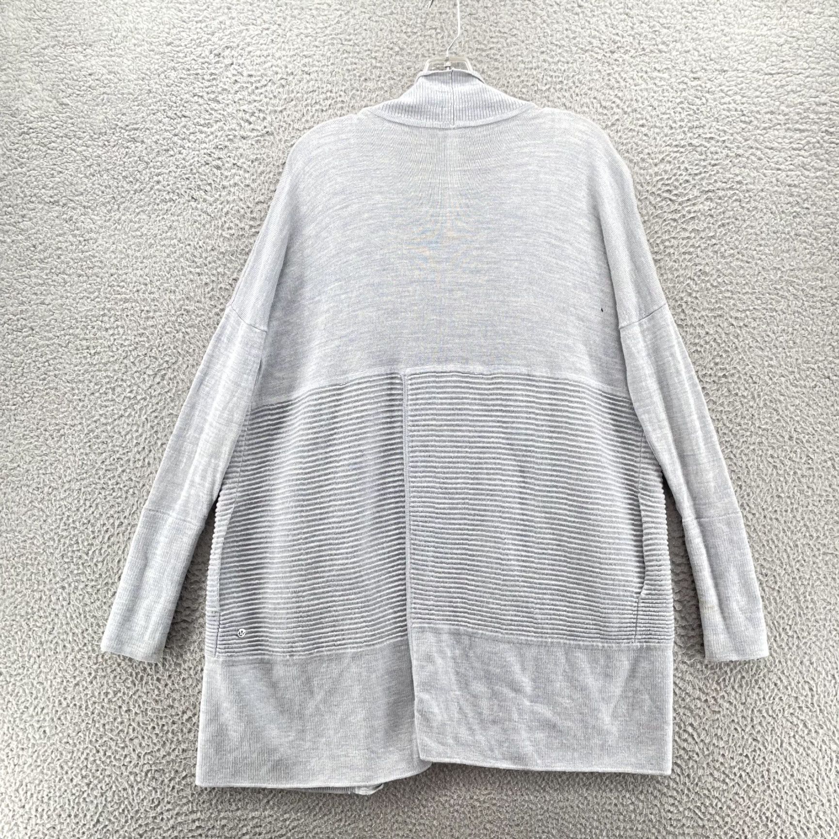 Lululemon Lululemon Cardigan Womens 6 Gray Merino Wool Rib Corpcore Academia Office Travel Size M / US 6-8 / IT 42-44 - 4 Thumbnail