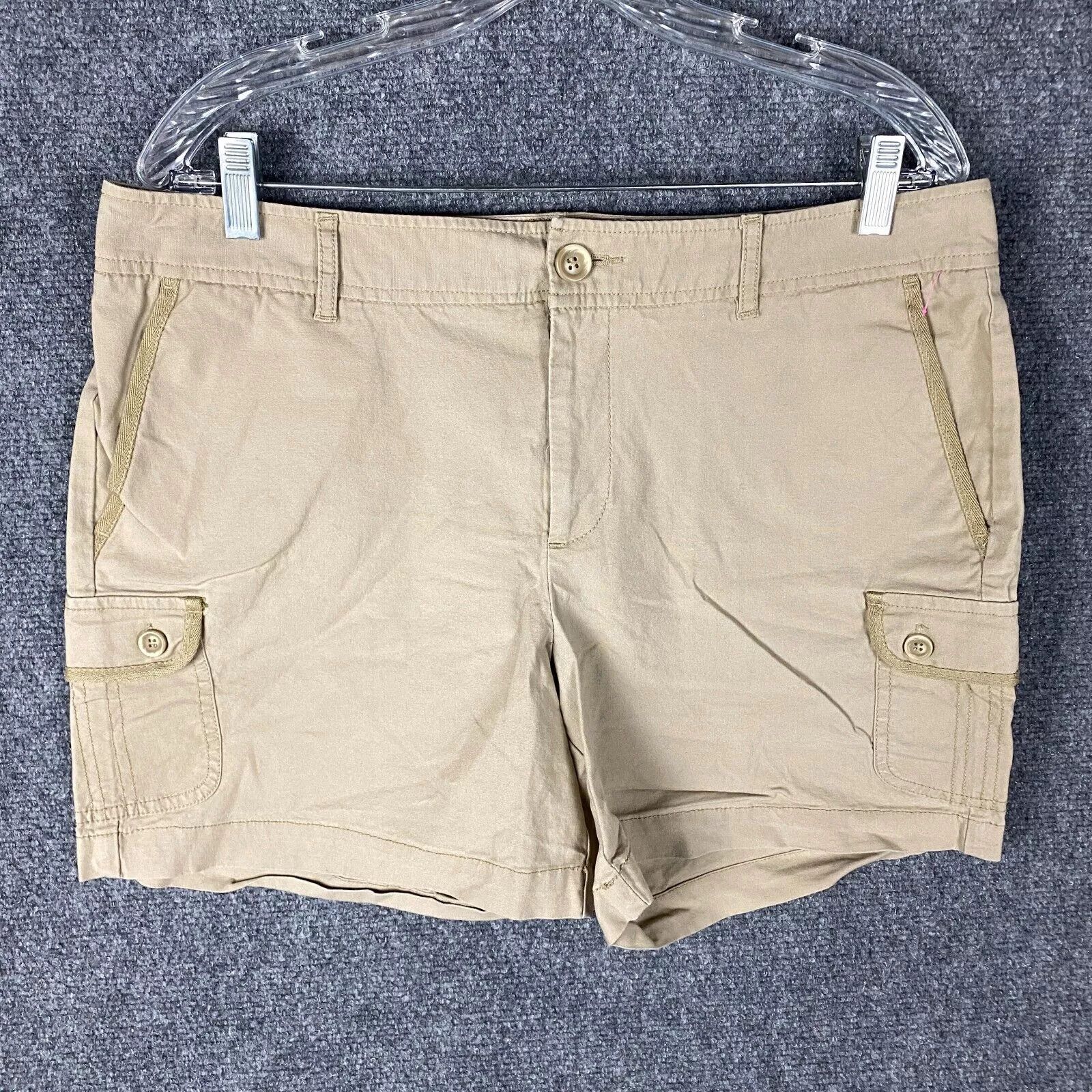 Dockers Dockers Cargo Shorts Women's Size 12 Cotton Blend Adults Size 34" / US 12 / IT 48 - 1 Thumbnail