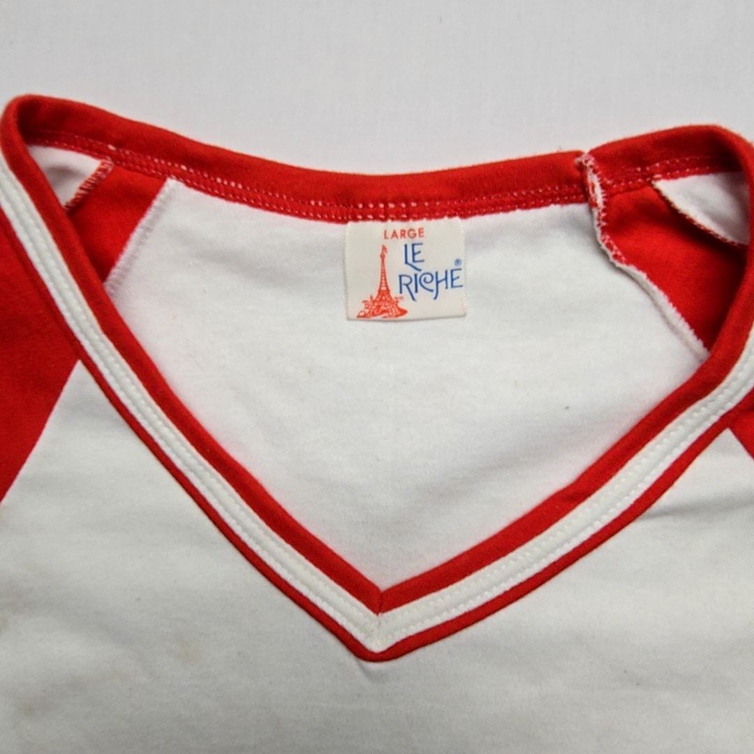 Vintage Vintage Montana Graphic Tee Le Riche Red White V-Neck Shirt Size L / US 10 / IT 46 - 3 Thumbnail