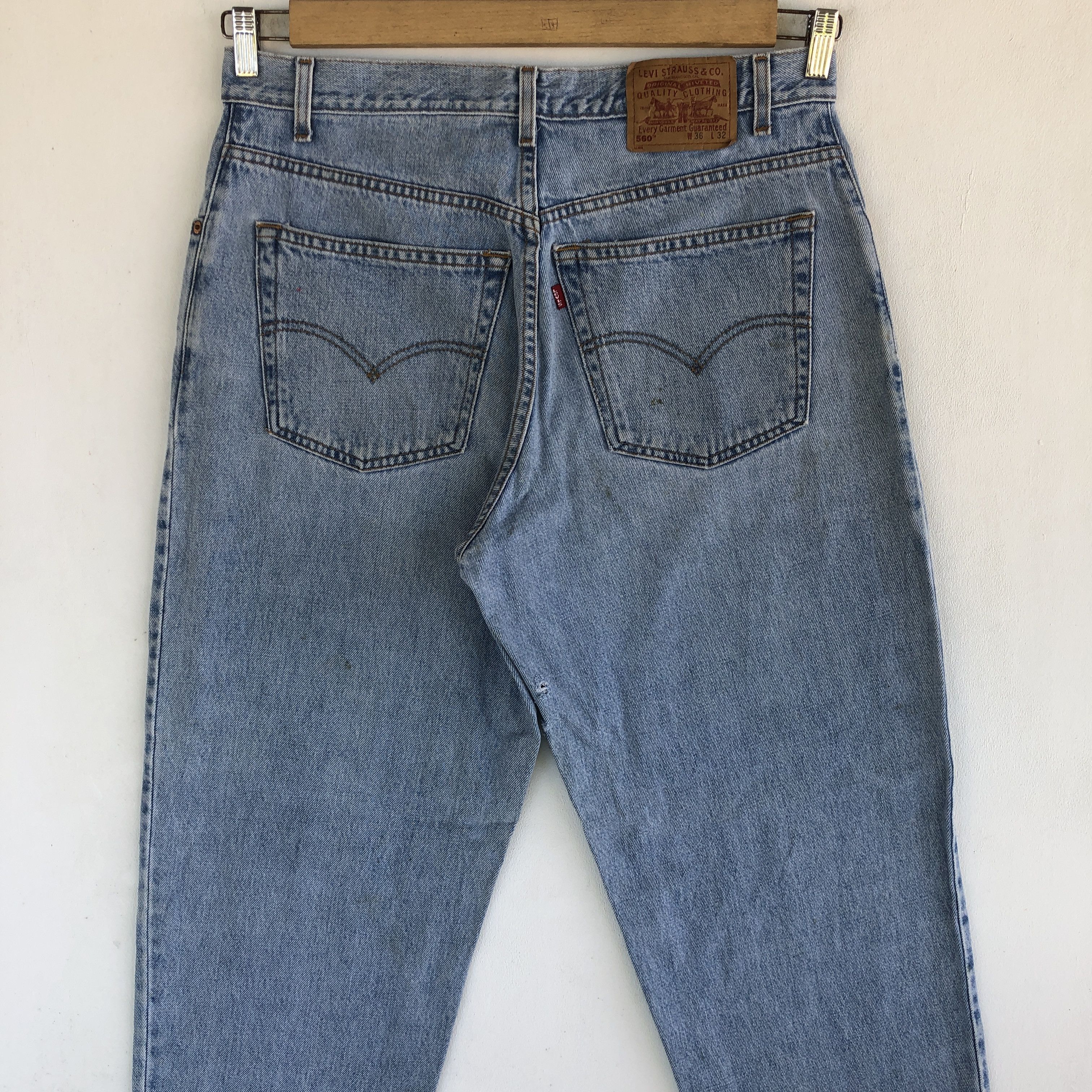 Levi's Vintage Levis 560 Baggy Jeans Distressed Levi's Faded Denim Size US 34 / EU 50 - 4 Thumbnail