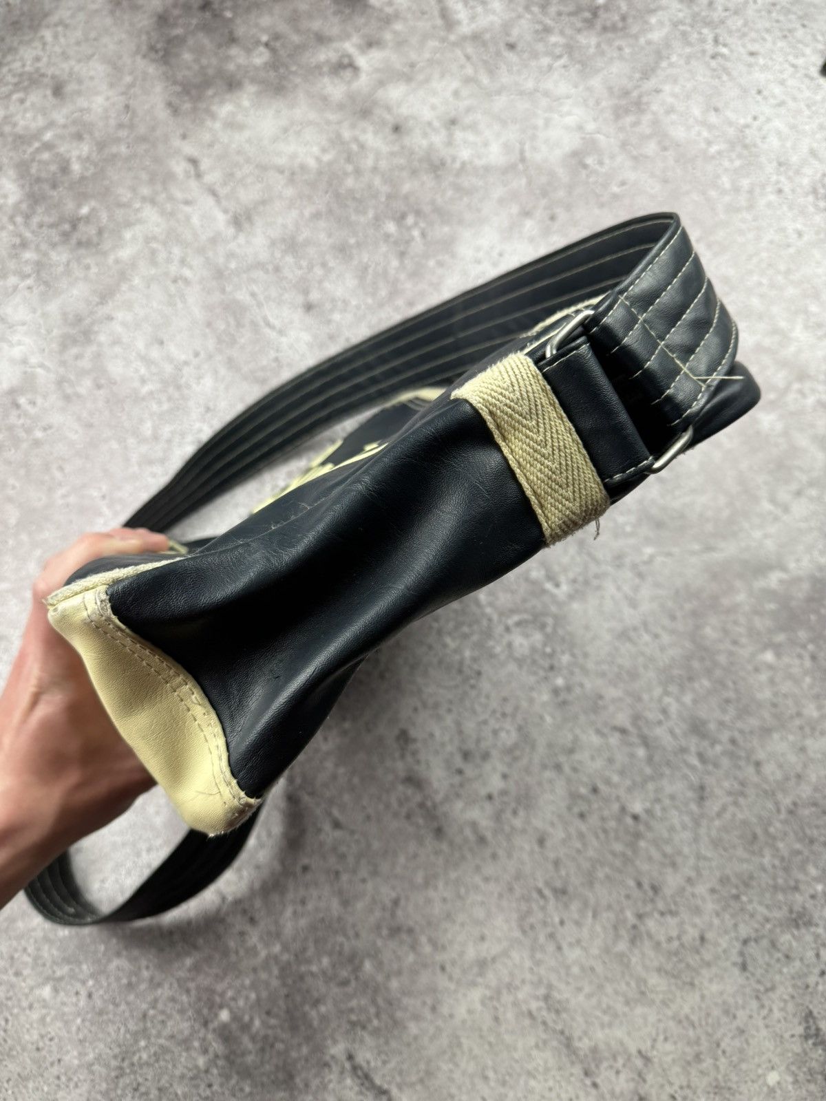 Japanese Brand VINTAGE JAPANESSE SUPERDRY LEATHER EVISU MESSRNGER BAG Size ONE SIZE - 11 Thumbnail