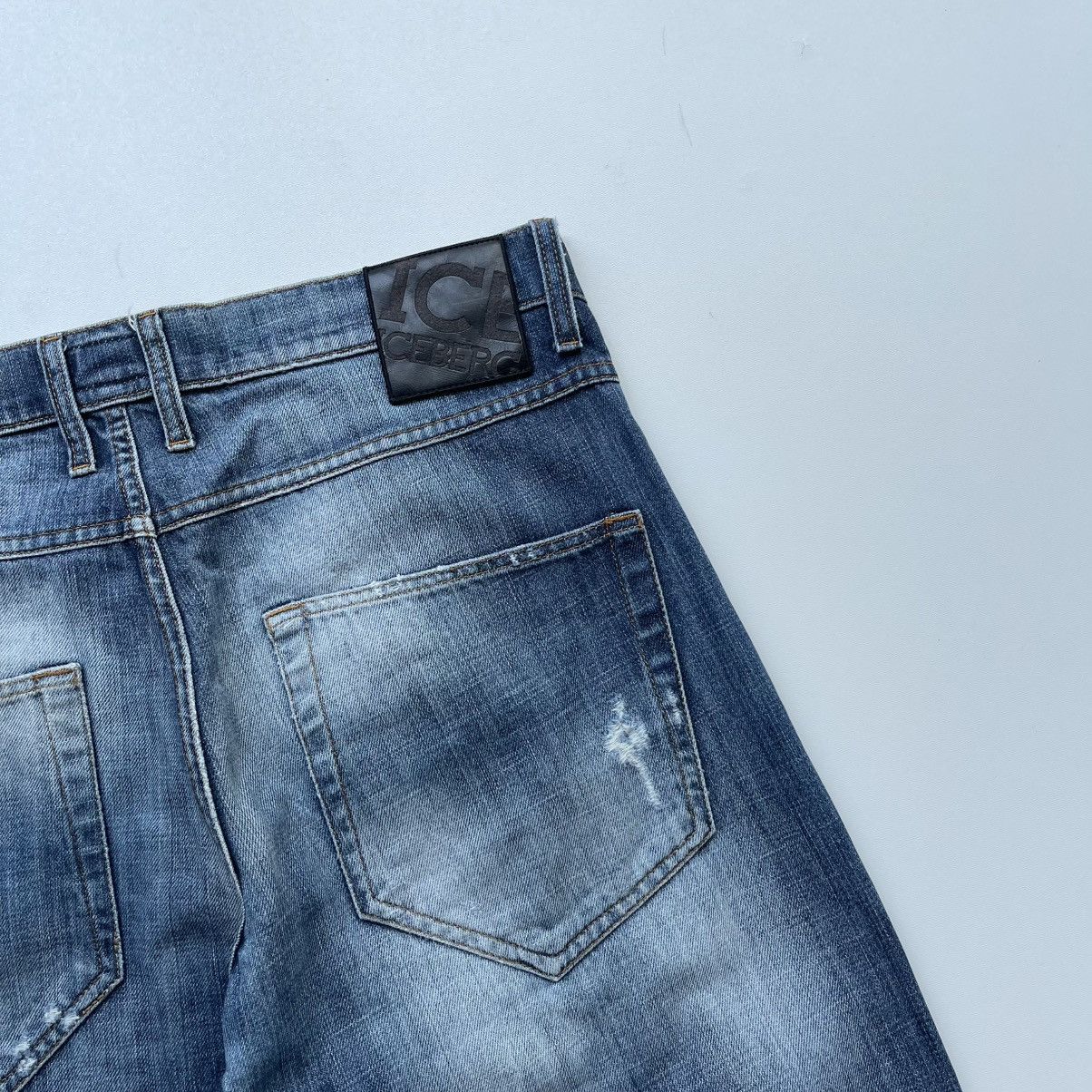 Iceberg Iceberg Ice Distressed Cotton Denim Vintage Jeans Washed Size US 33 - 7 Thumbnail