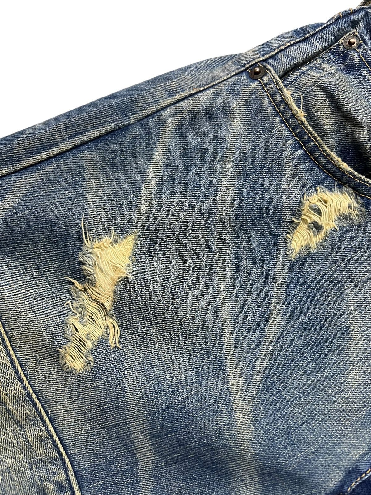 Levi's Vintage Levi’s 501 Big E Selvedge Distressed Mud Wash Jean Size US 30 / EU 46 - 7 Thumbnail