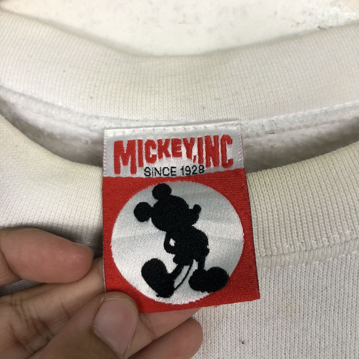 Disney × Japanese Brand × Mickey Mouse Vintage Mickey Mouse Disneyland Sweatshirt Large #A2 Size US L / EU 52-54 / 3 - 11 Thumbnail