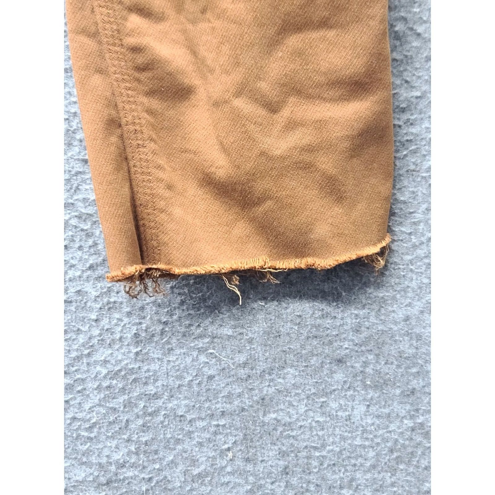 Vintage DU/ER Pants Mens 28x29 Relaxed Fit Tapered Leg Chino Twill Brown with Pockets Size US 28 / EU 44 - 7 Thumbnail