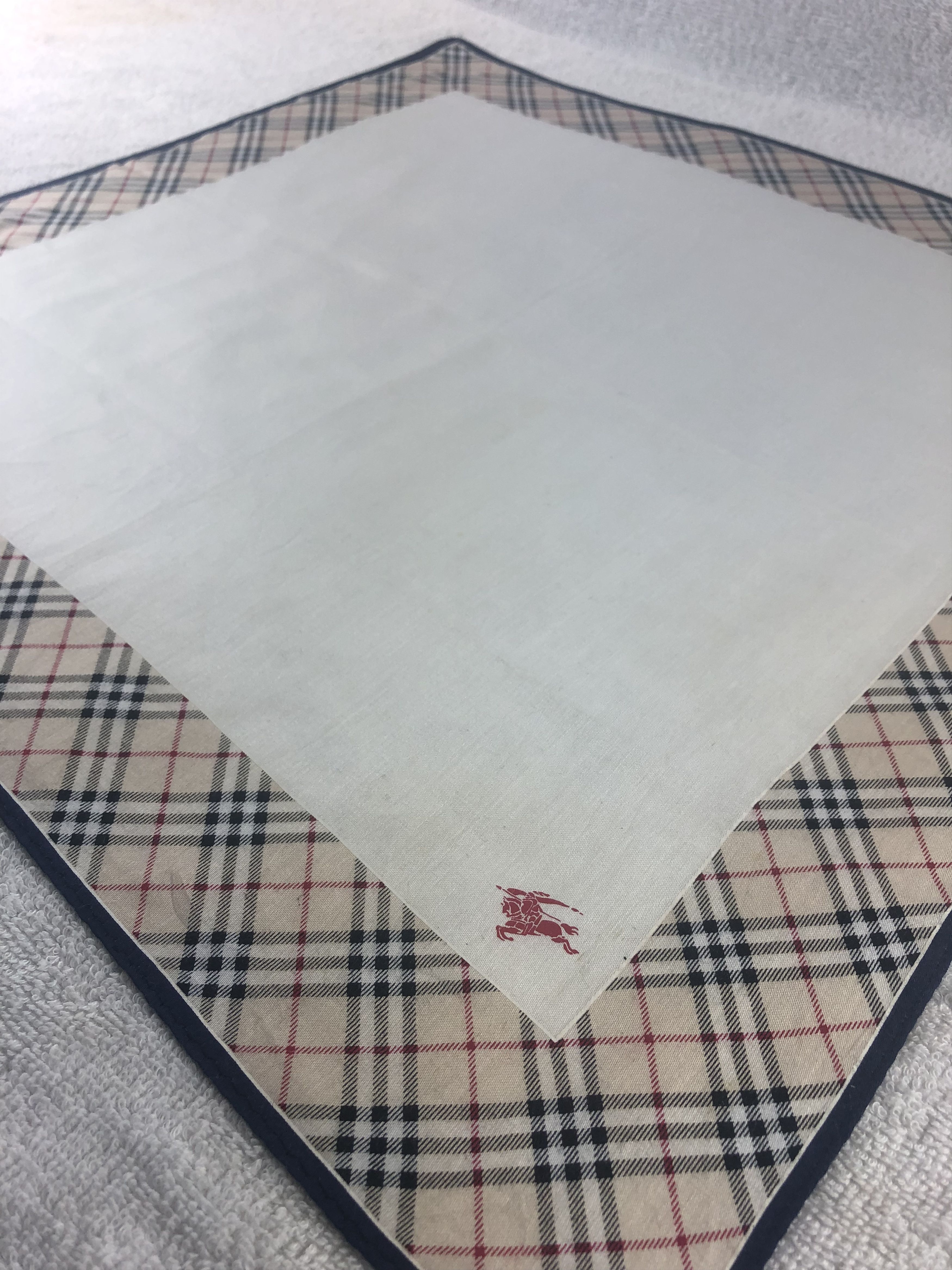 Burberry Burberry Handkerchief / Bandana / Neckerchief Size ONE SIZE - 4 Thumbnail