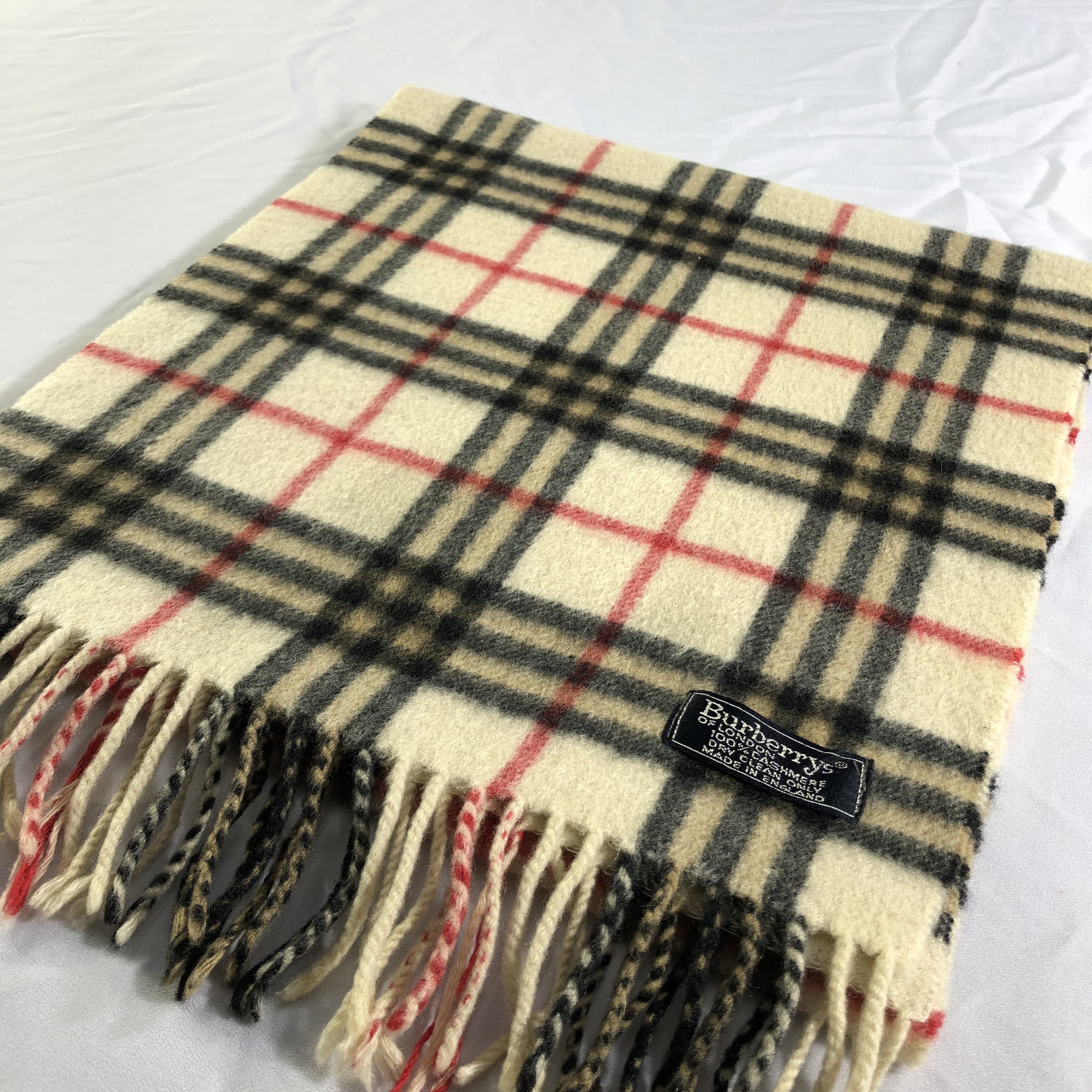 Burberry Burberrys Nova Check Cashmere Scarf Muffler Neckwear V2378 Size ONE SIZE - 4 Thumbnail