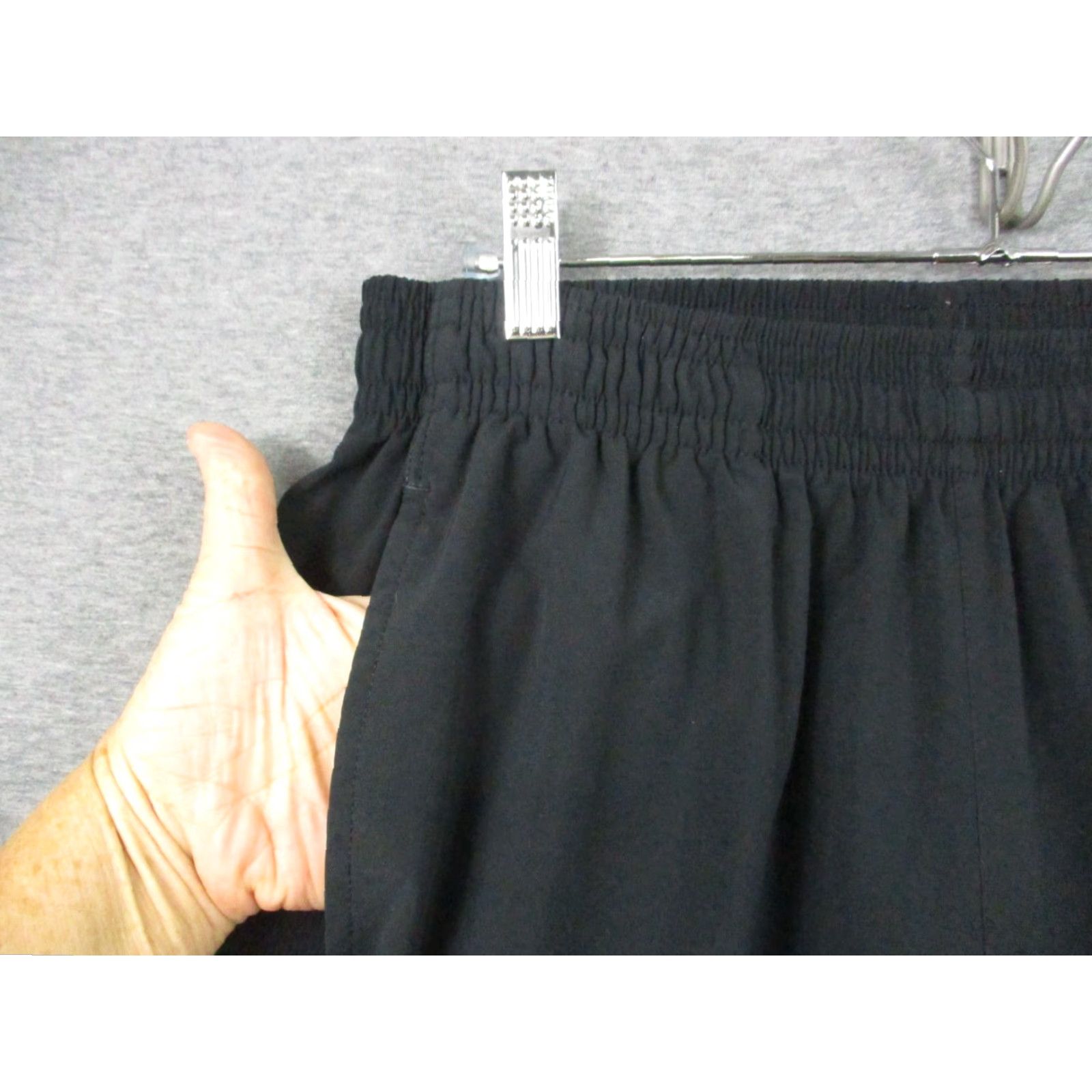 Nike Nike Track Pants Large Men Athletic Joggers Zip Ankle Black Size US 33 - 2 Thumbnail