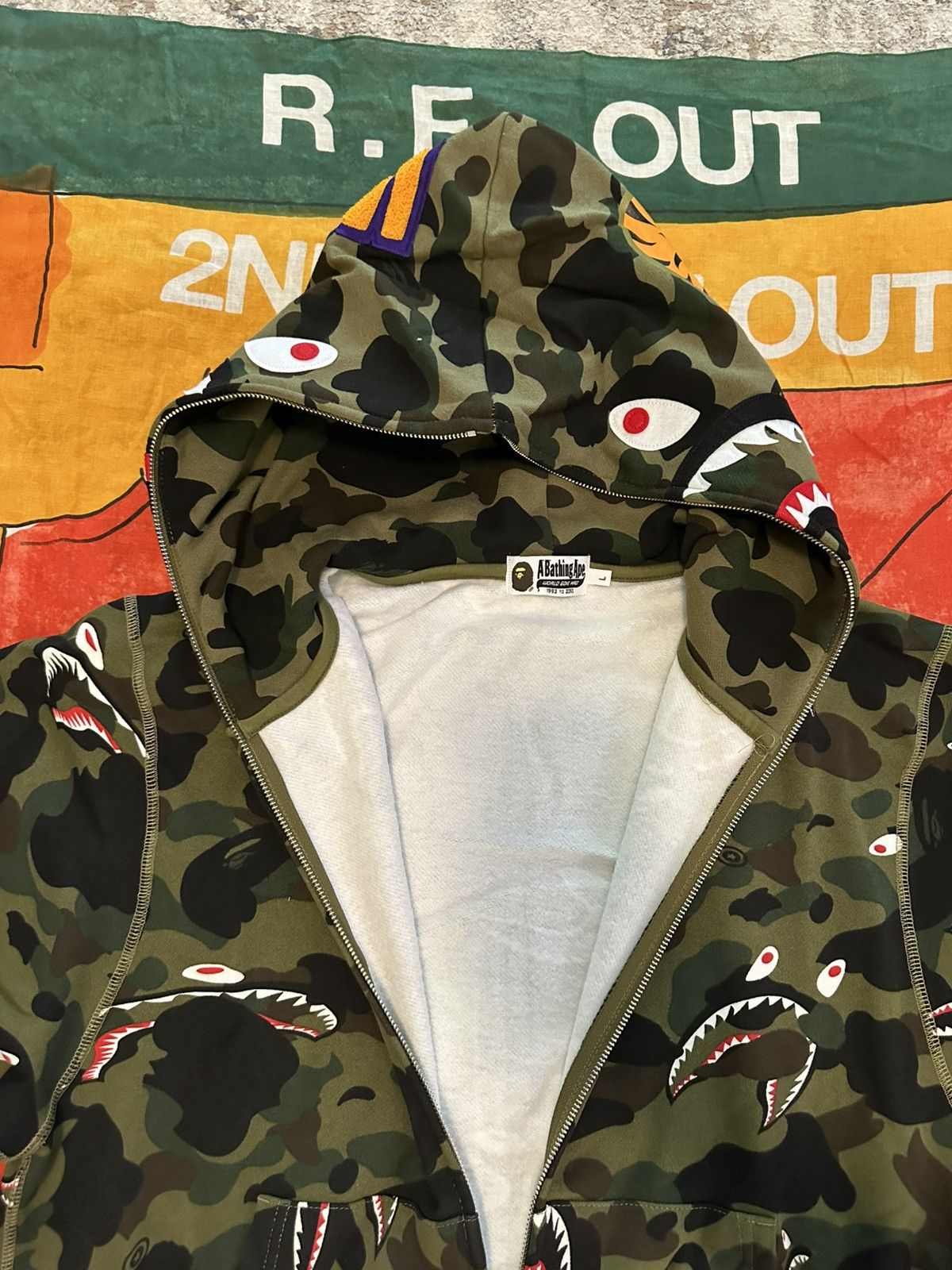 Bape A Bathing Ape 1st camo green tiger shark full zip hoodie Size US L / EU 52-54 / 3 - 6 Thumbnail