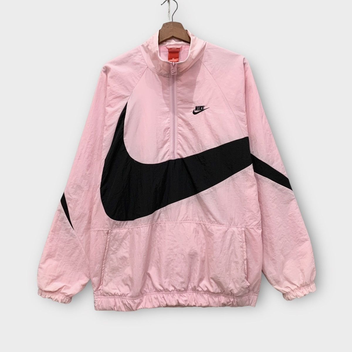 Nike NIKE BIG SWOOSH WOVEN ANORAK PACKABLE WINDBREAKER JACKET Size US L / EU 52-54 / 3 - 2 Thumbnail