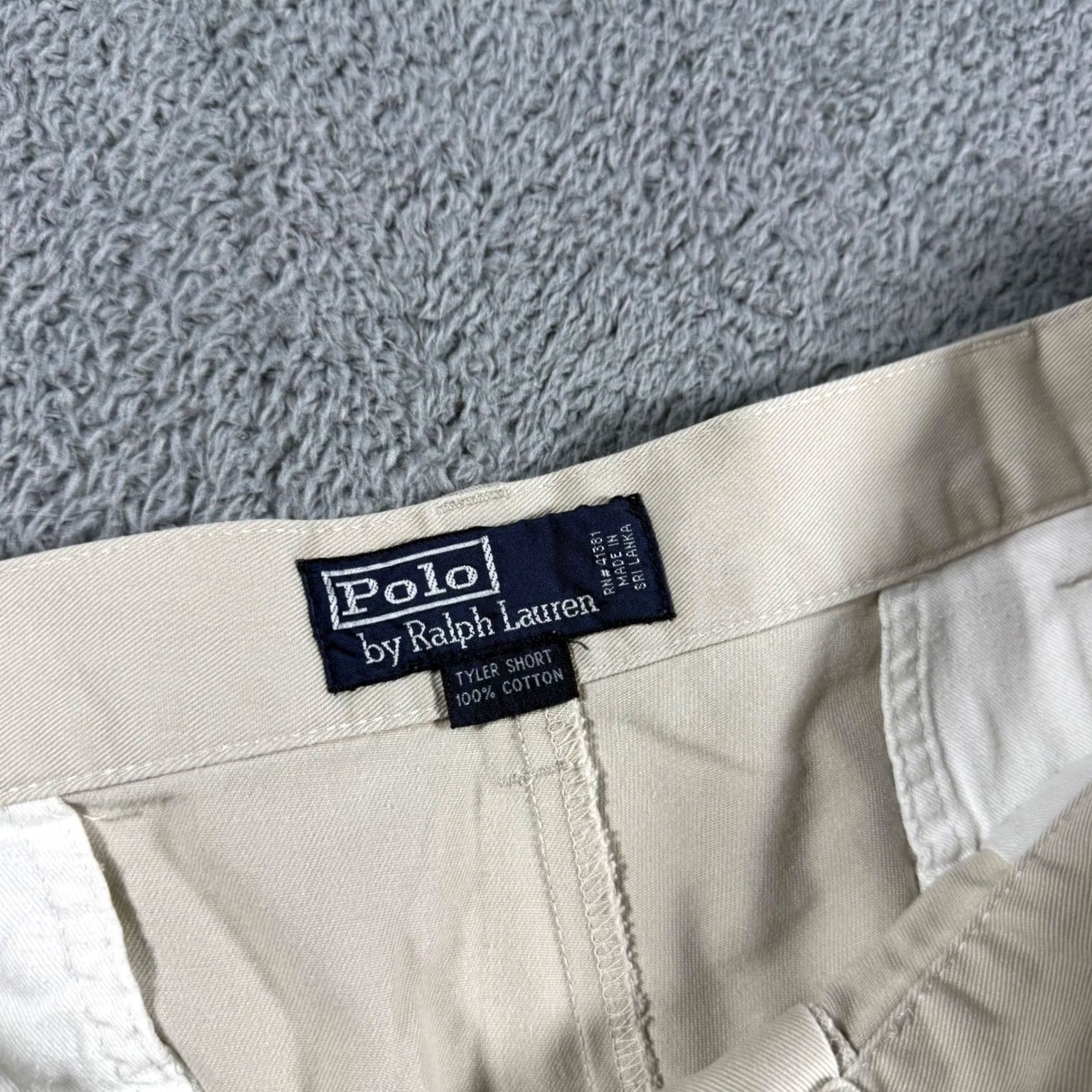 Polo Ralph Lauren Polo Ralph Lauren Tyler Short Mens 38 Tan Khaki Double Pleated Classic Chino Shorts, Beige, 90s, Vintage Preppy, Casual, Travel, Cotton, Classic Fit Size US M / EU 48-50 / 2 - 3 Thumbnail